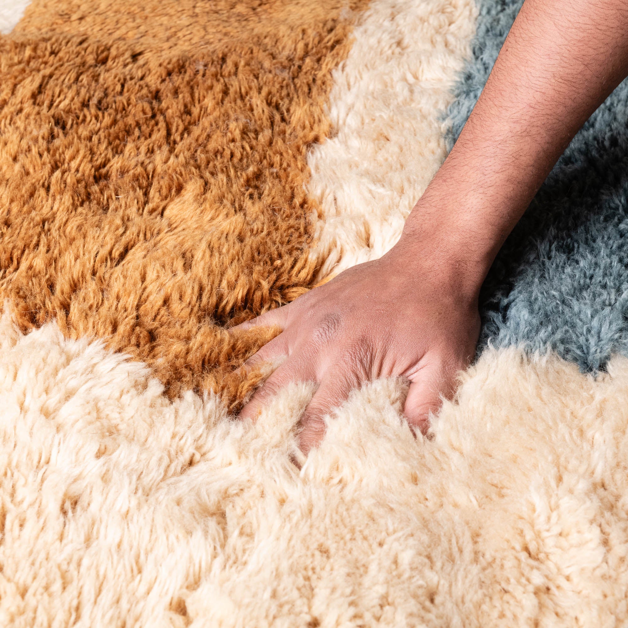 Joyful Horizon - Luxury Shag Moroccan Rug - Benisouk