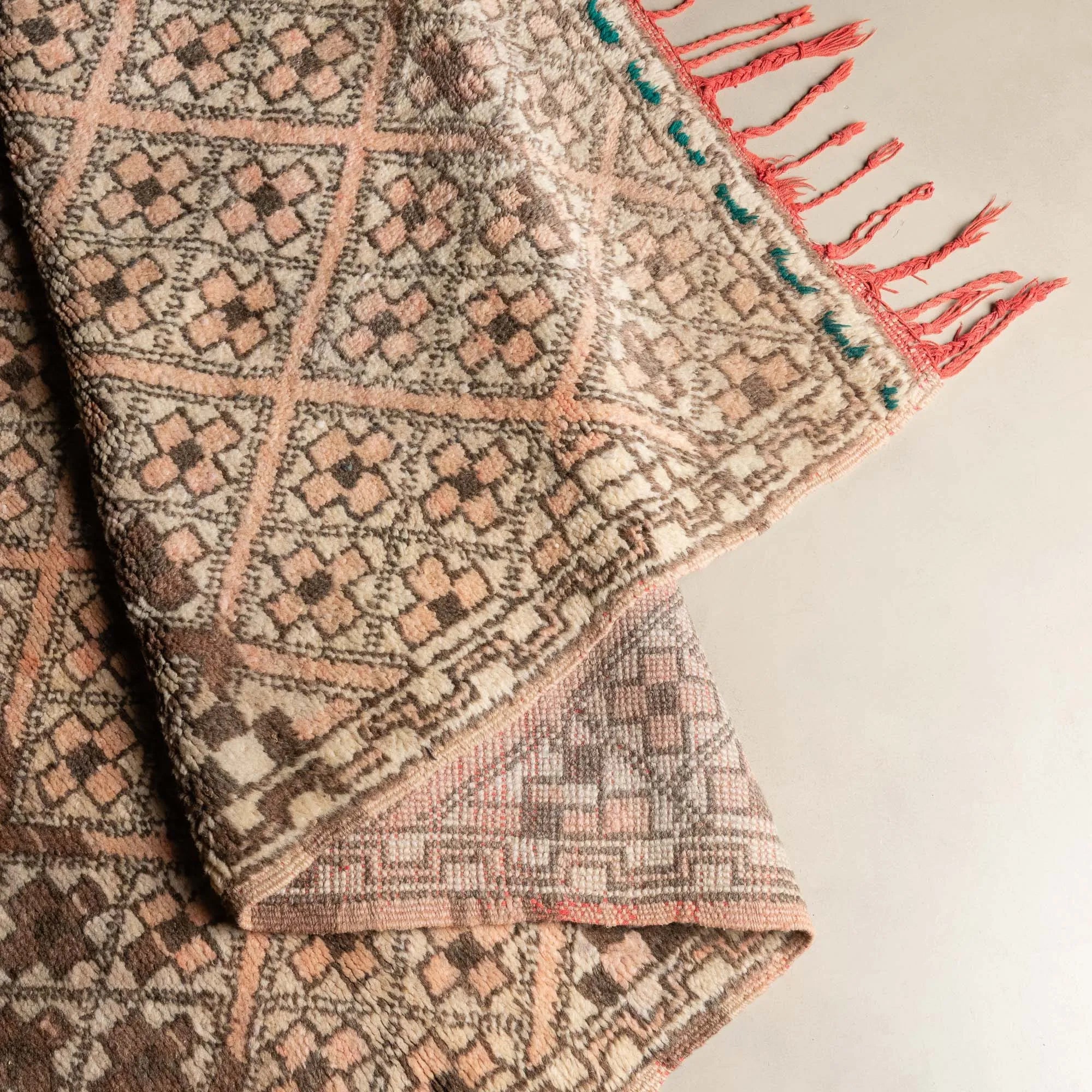 Kamil - vintage boujad rug - Benisouk