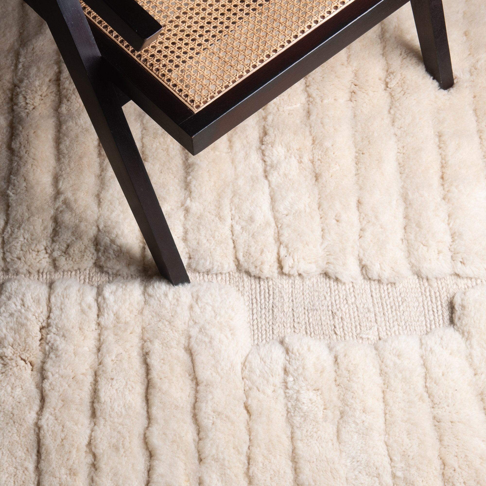 Ligne Pure - Luxury Shag Moroccan Rug - Benisouk