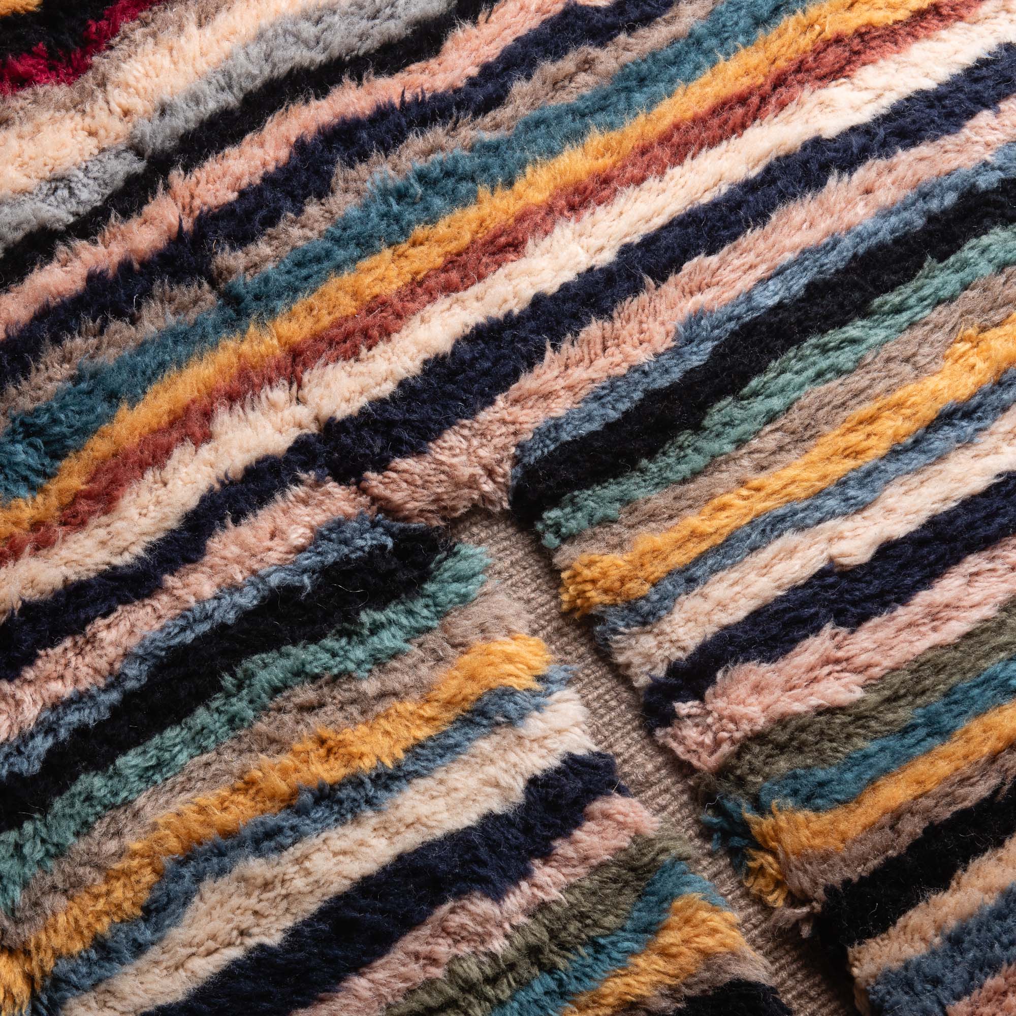 Linear Bloom - Luxury Shag Moroccan Rug - Benisouk