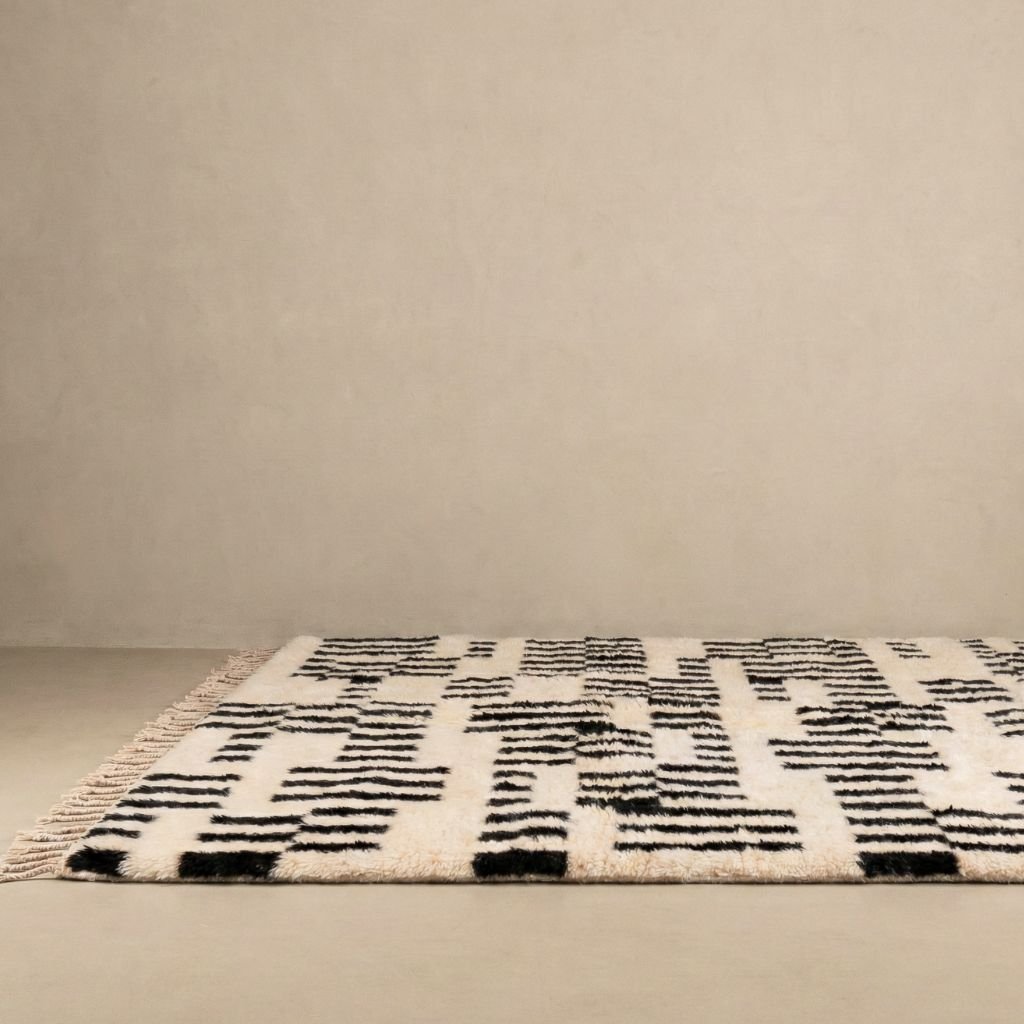 Linear Shift - Luxury Shag Moroccan Rug - Benisouk
