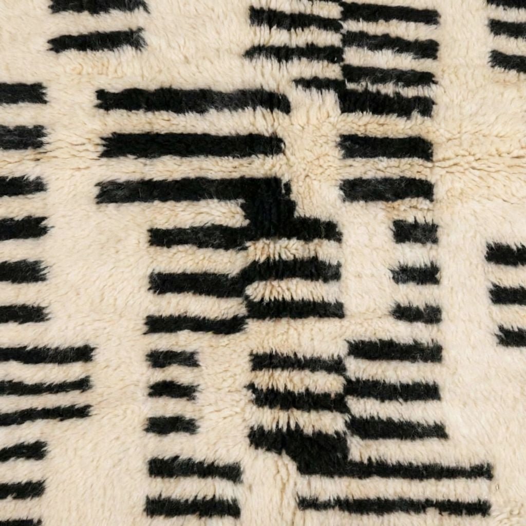 Linear Shift - Luxury Shag Moroccan Rug - Benisouk