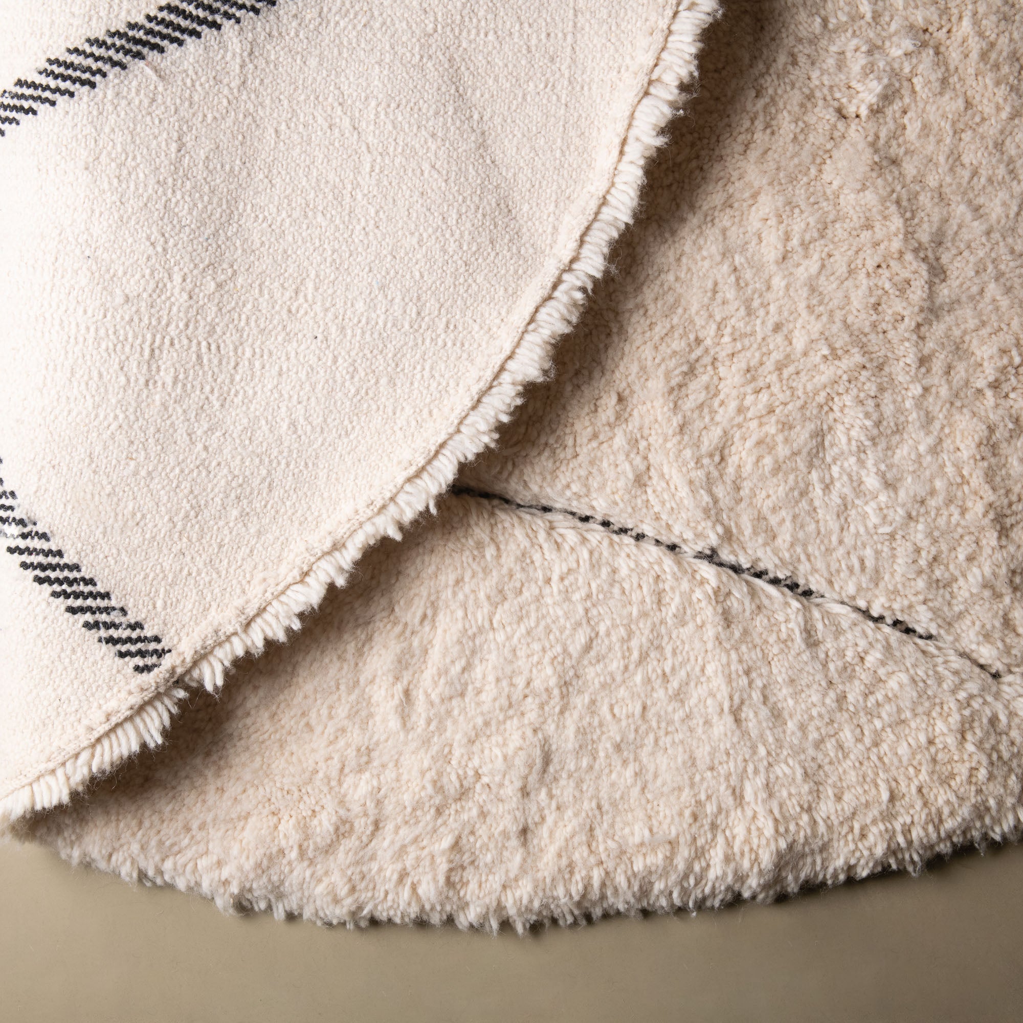 Mahafar Round - Shag Moroccan rug - Benisouk