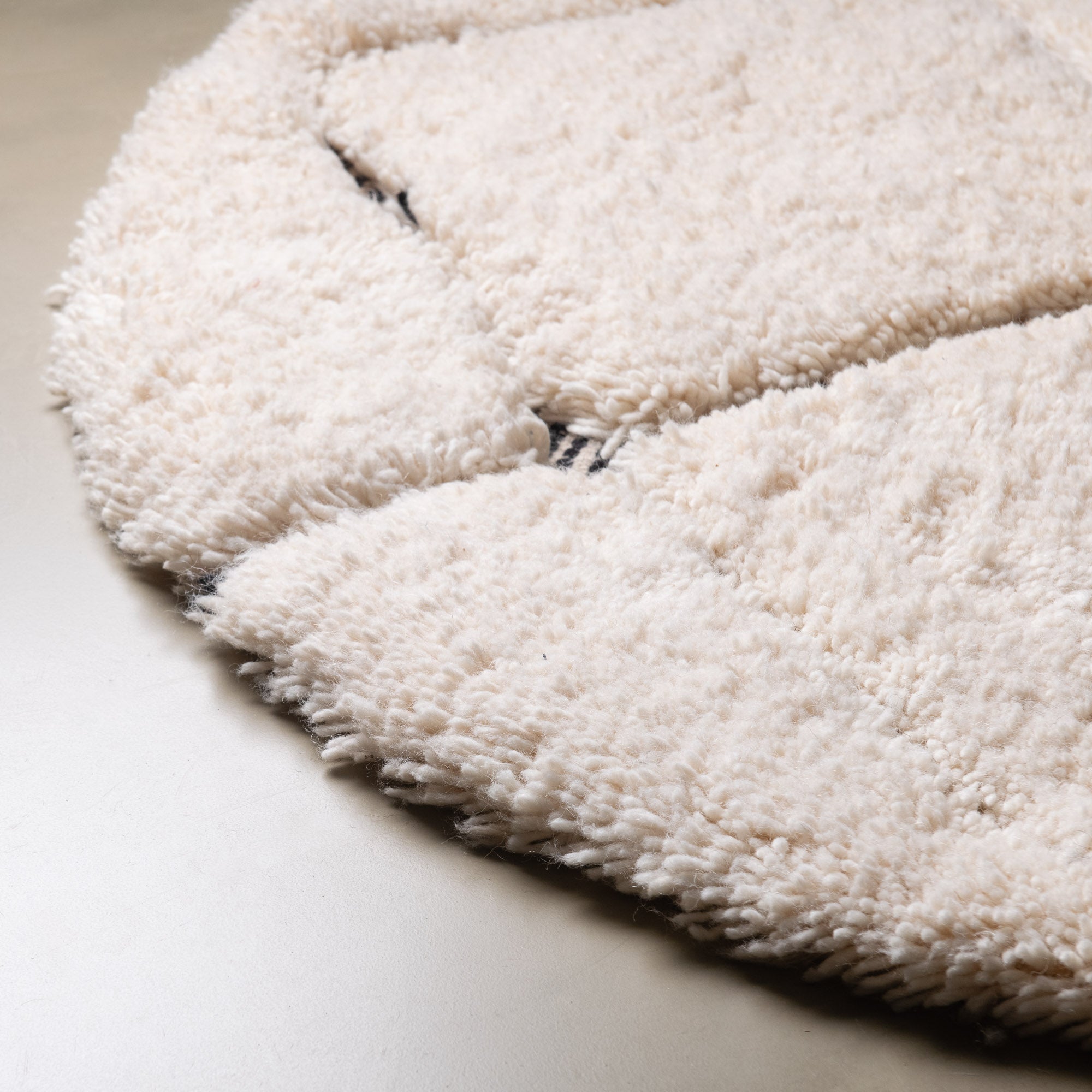Mahafar Round - Shag Moroccan rug - Benisouk