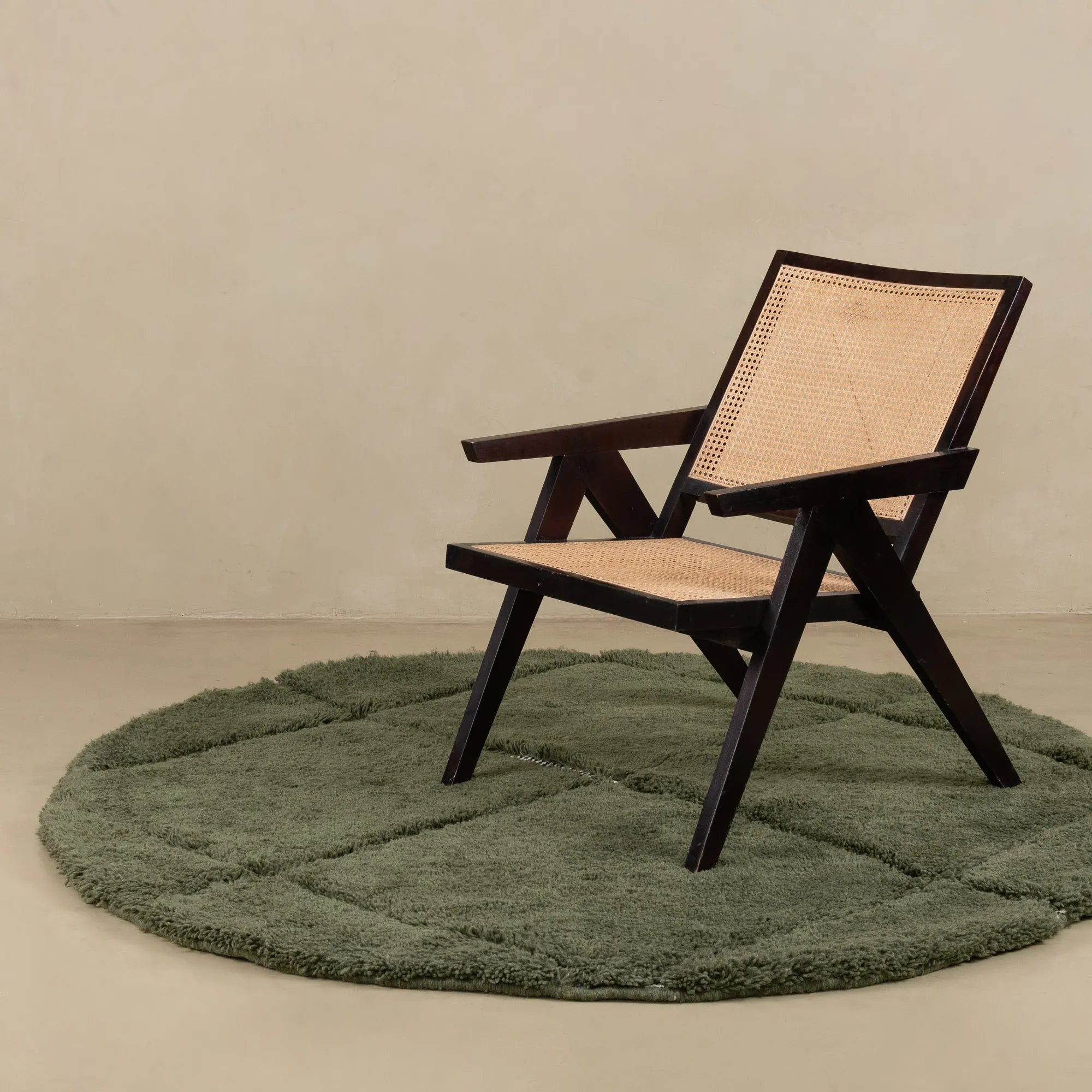 Mahafar Soldier Green Round - Shag Moroccan rug - Benisouk