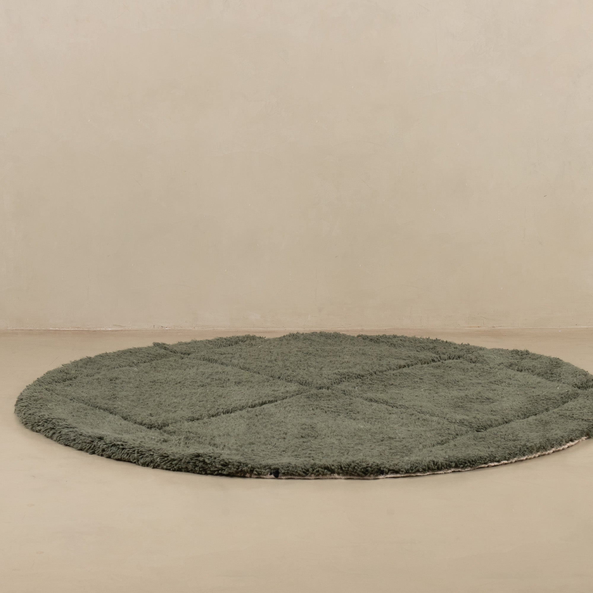 Mahafar Soldier Green Round - Shag Moroccan rug - Benisouk