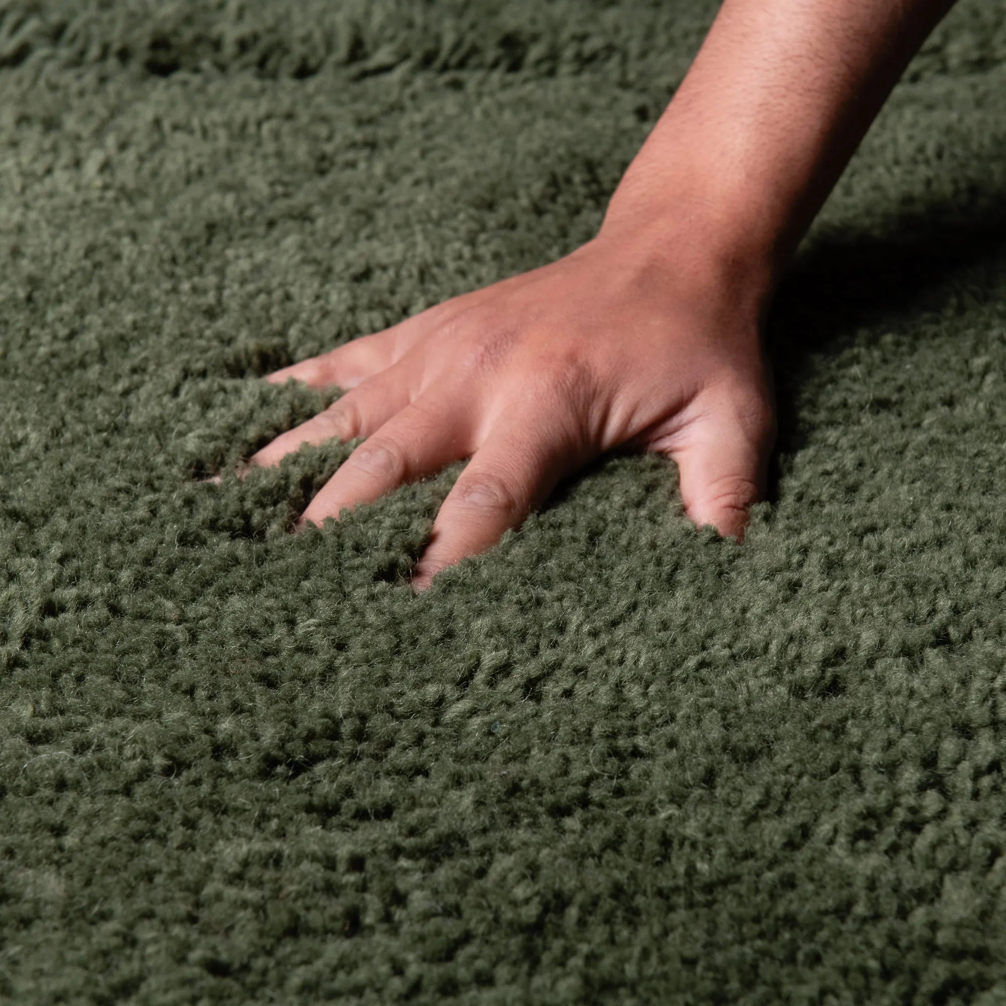 Mahafar Soldier Green Round - Shag Moroccan rug - Benisouk