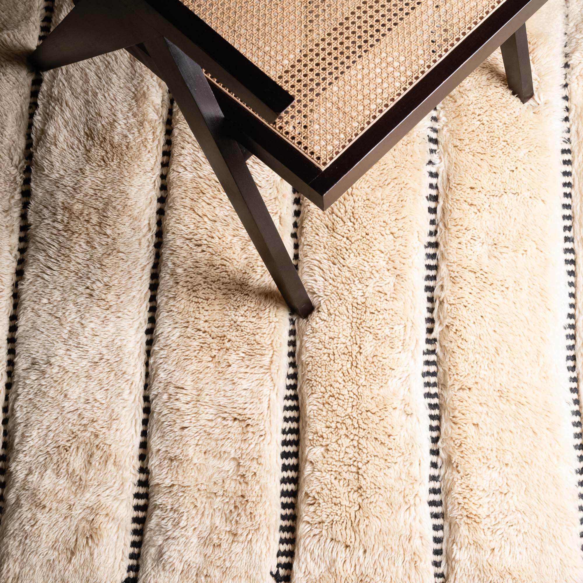 Manuscript - Luxury Shag Moroccan Rug - Benisouk