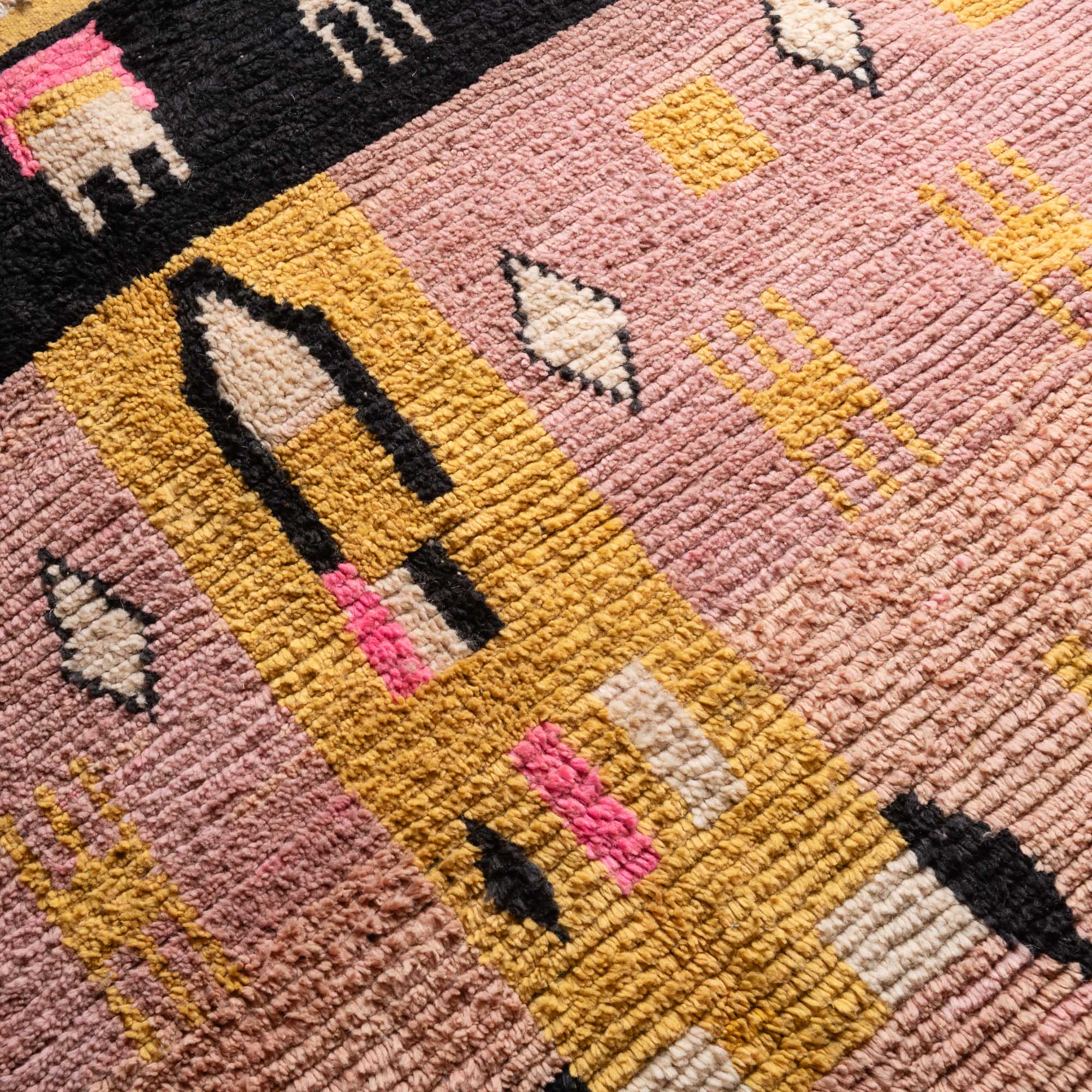 Massilya - vintage boujad rug - Benisouk