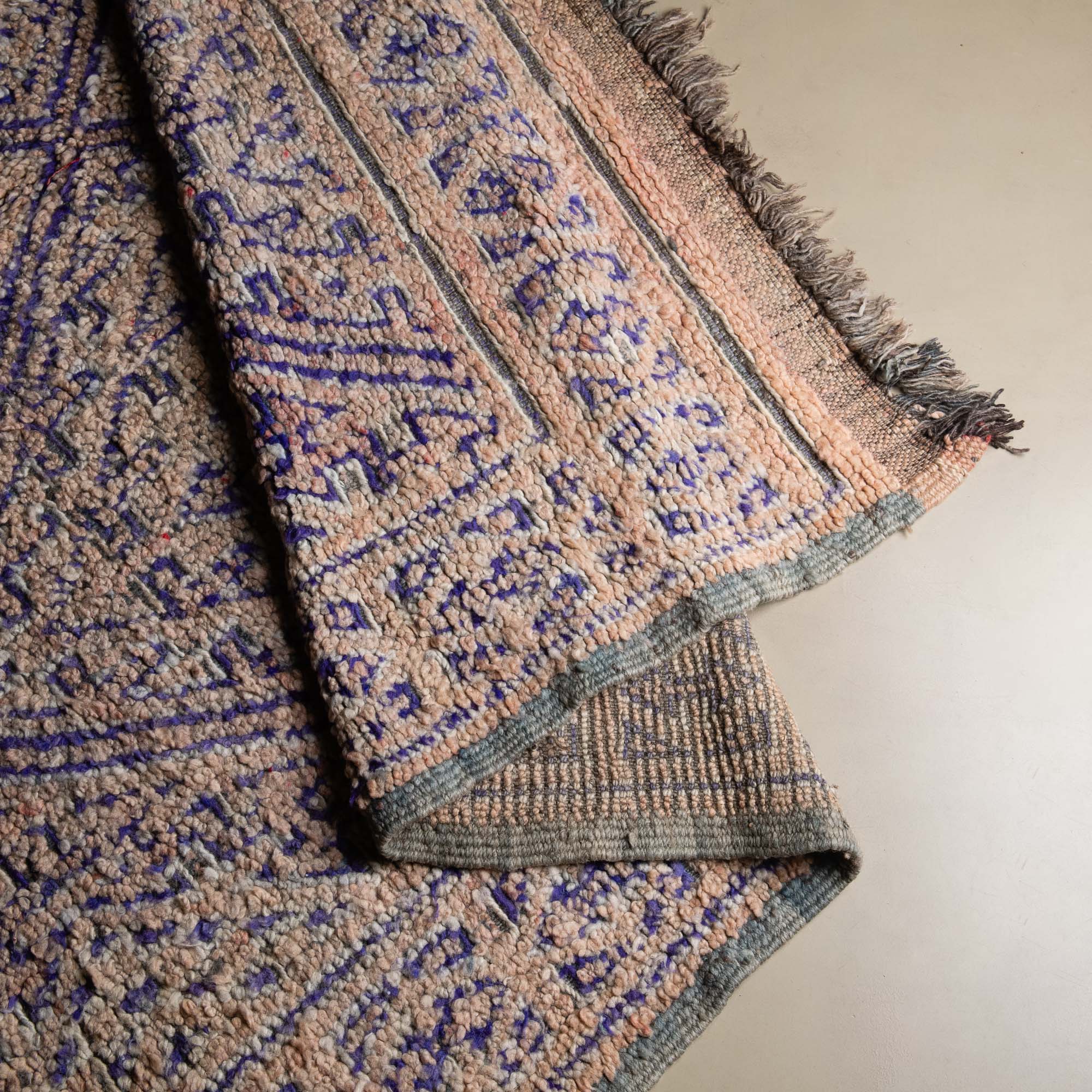 Mayssa - vintage beni mguild rug - Benisouk