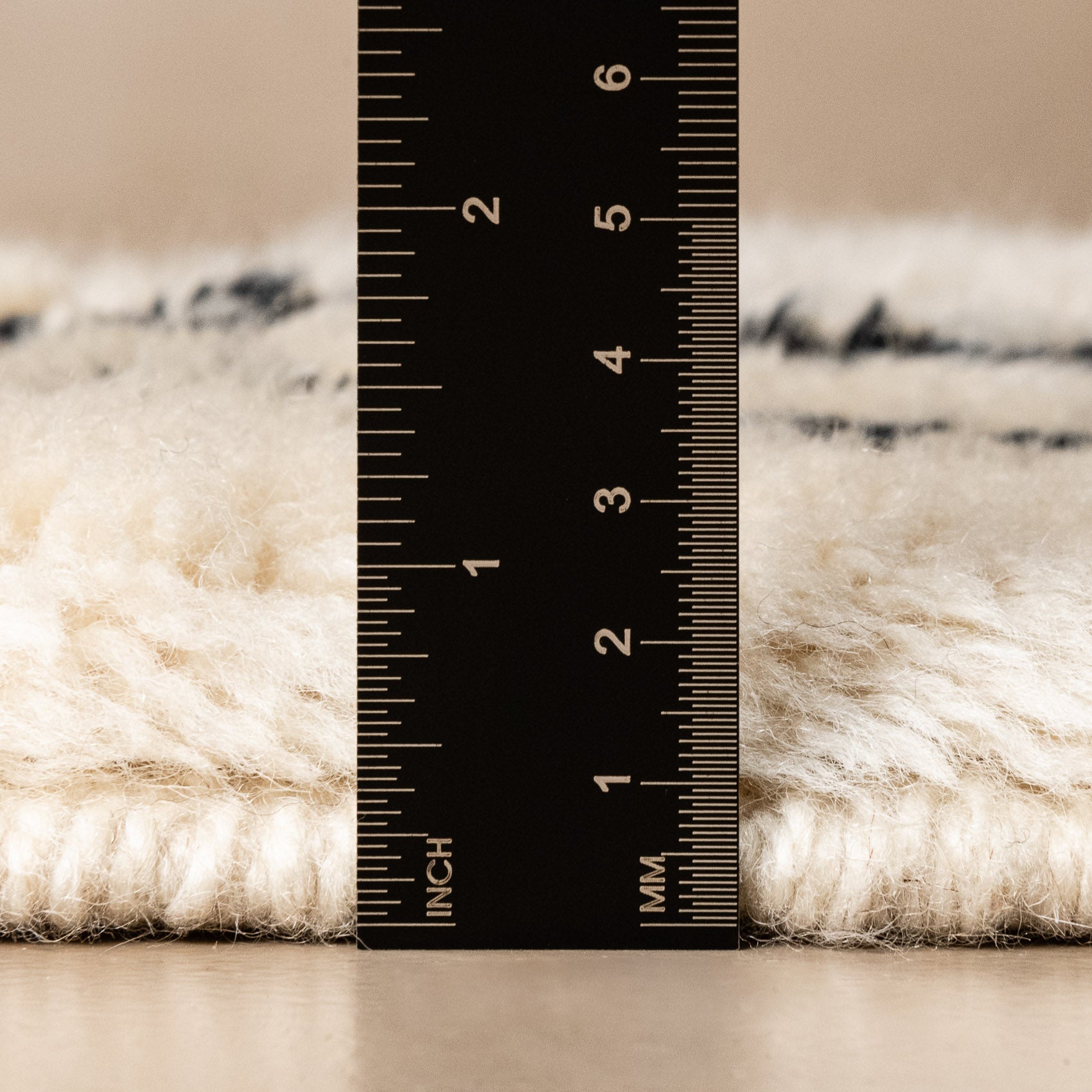 Metro Lines - Luxury Shag Moroccan Rug - Benisouk