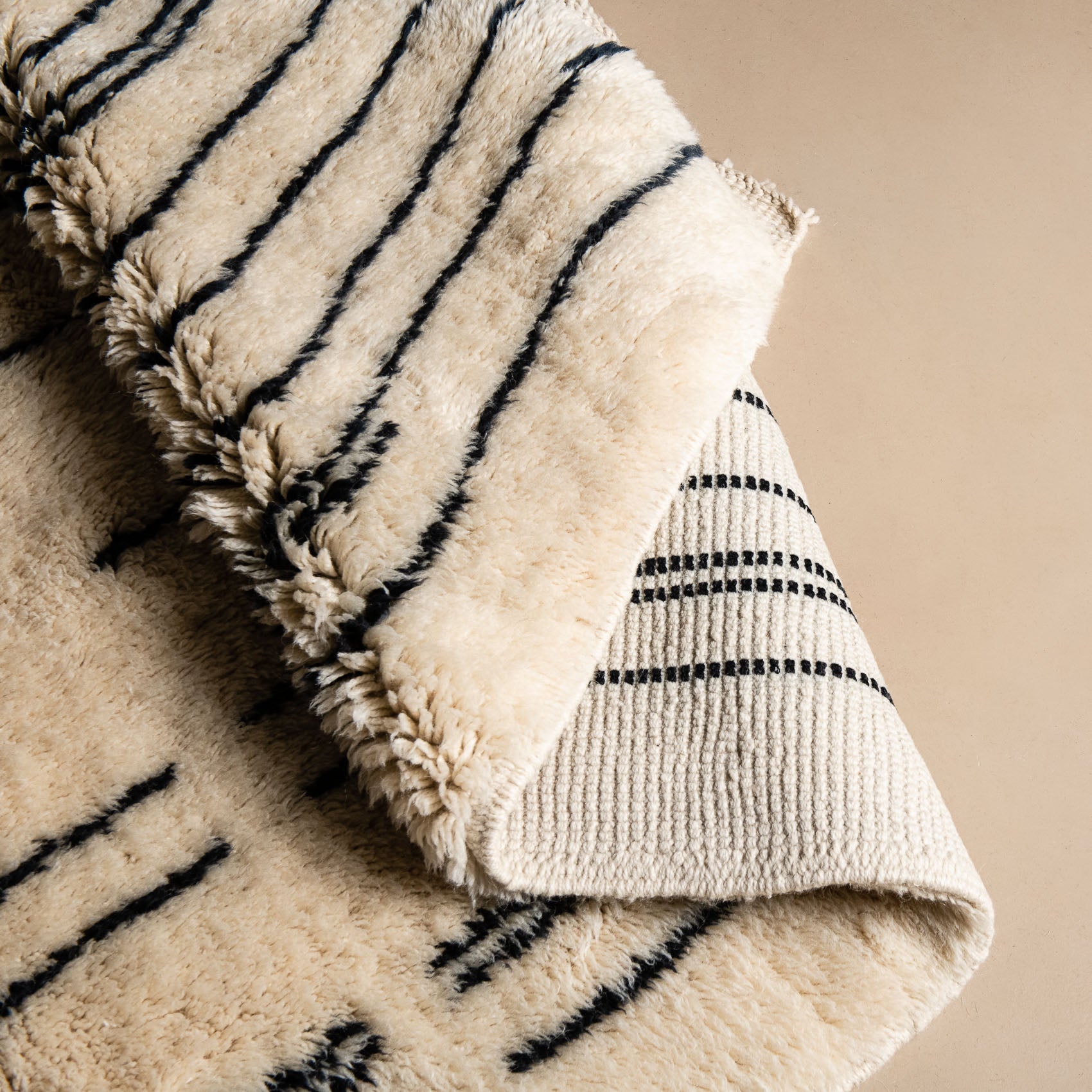 Metro Lines - Luxury Shag Moroccan Rug - Benisouk