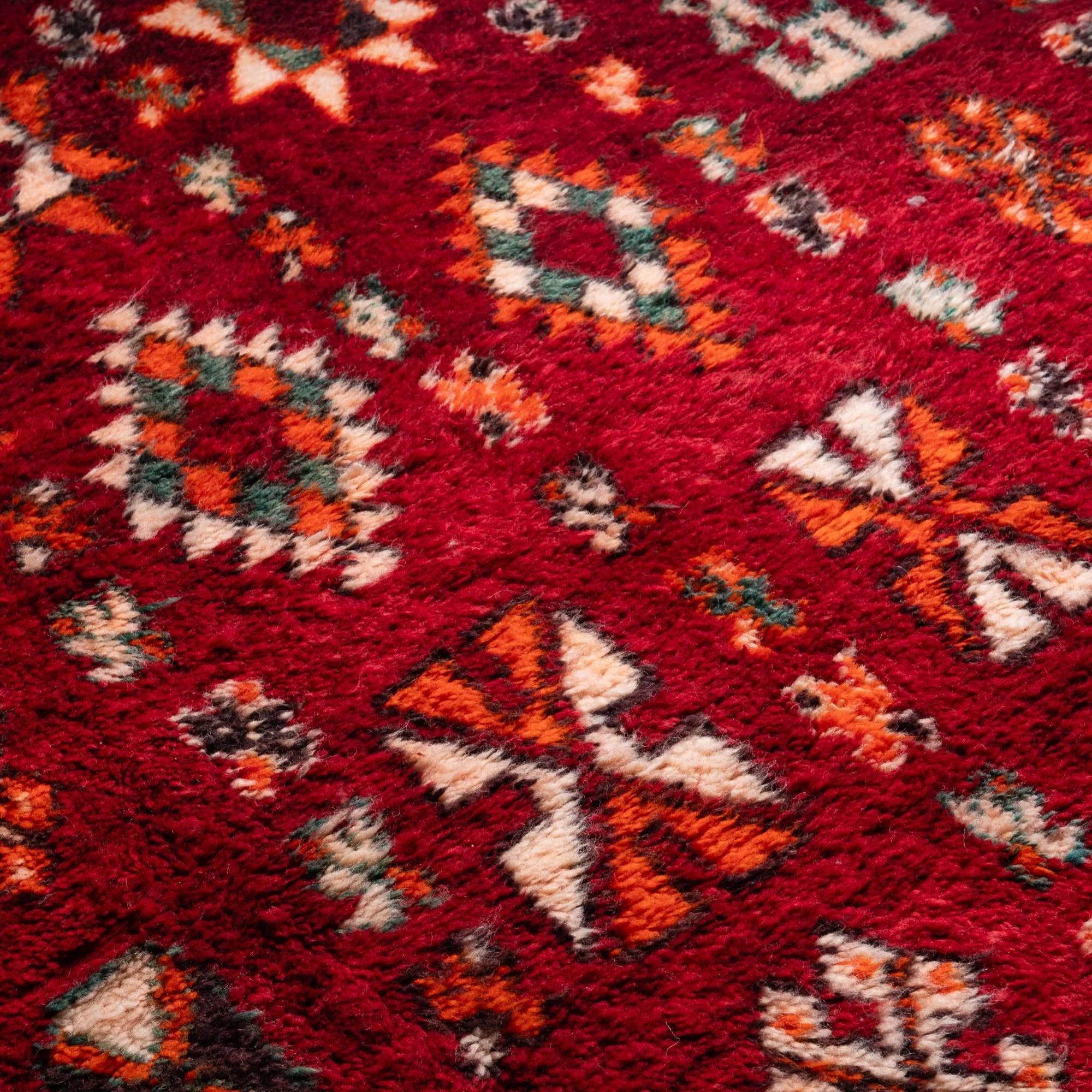 Mina - vintage boujad rug - Benisouk