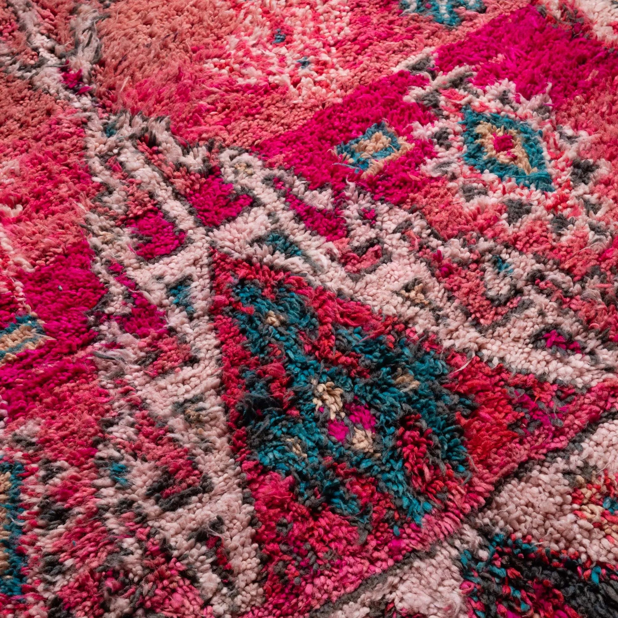 Mona - vintage boujad rug - Benisouk