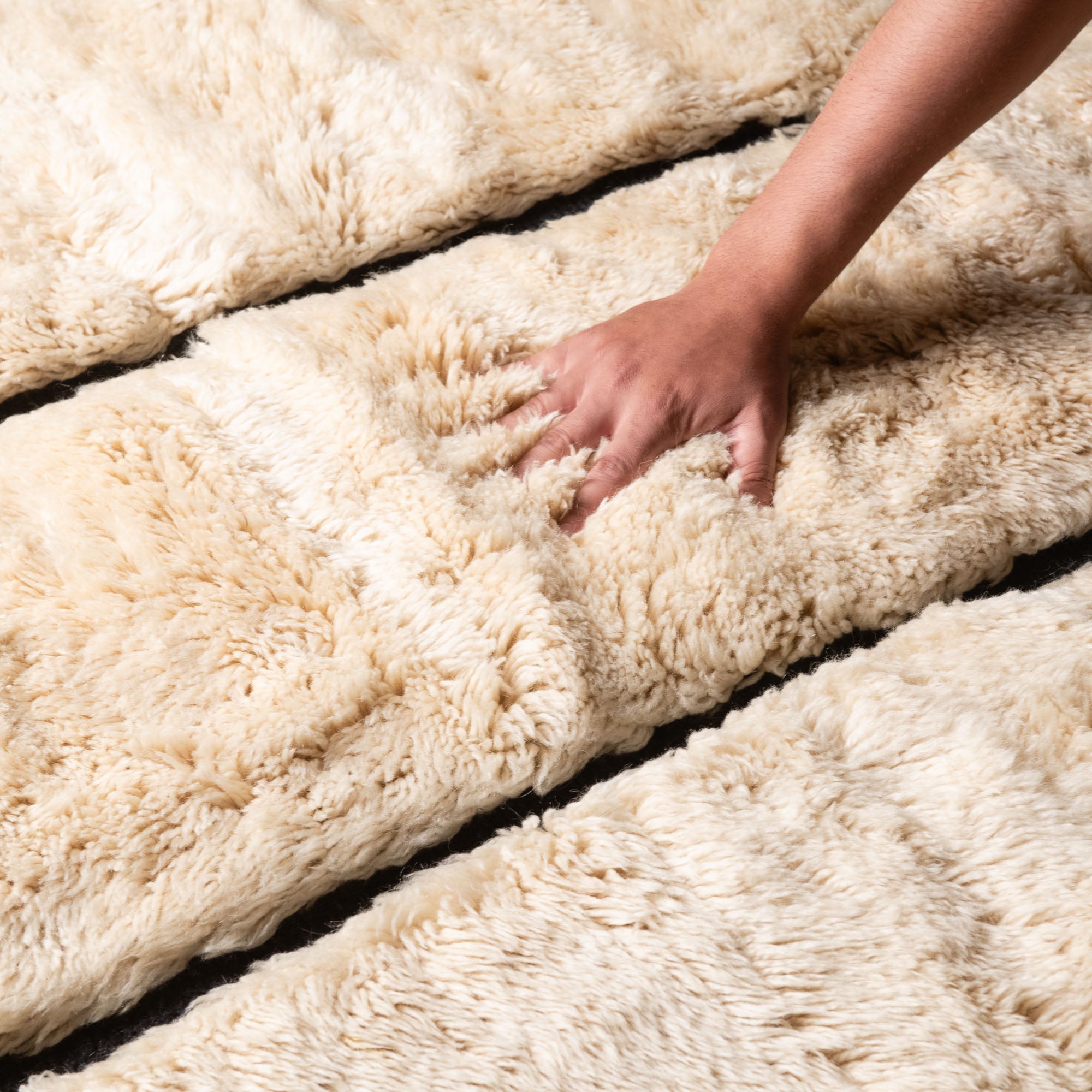 Munira - Luxury Shag Moroccan Rug - Benisouk