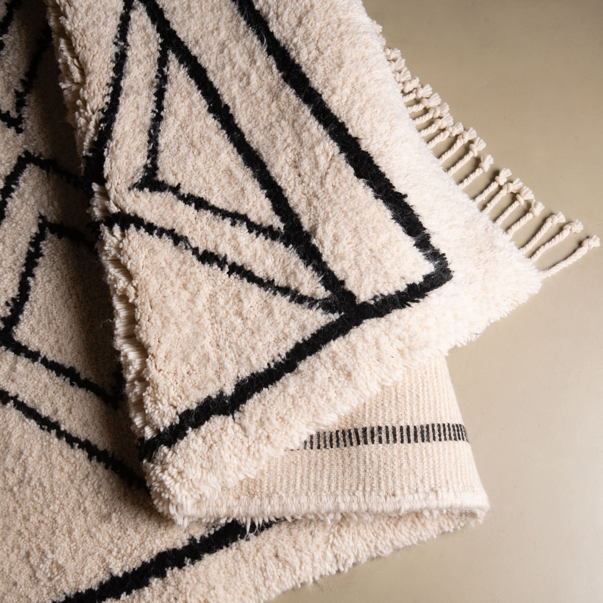 Nadia - Shag Moroccan rug - Benisouk