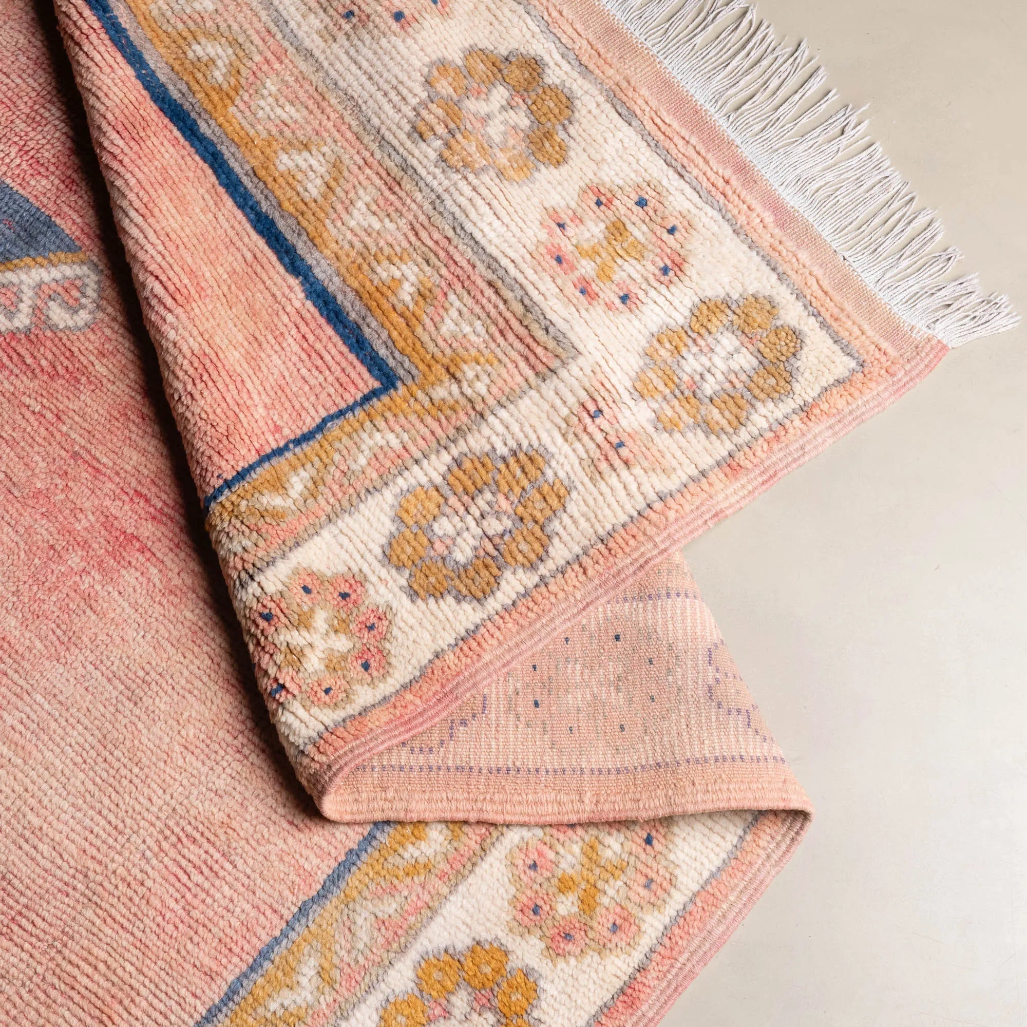 Nafisah - taznakht kilim rug - Benisouk