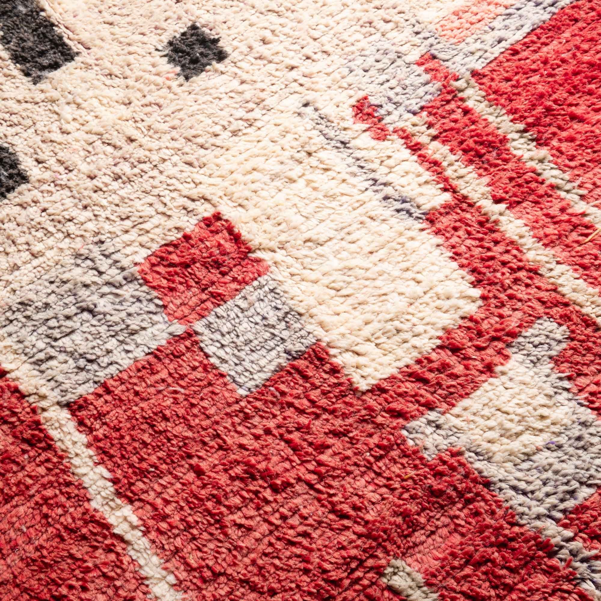 Nariman - vintage boujad rug - Benisouk