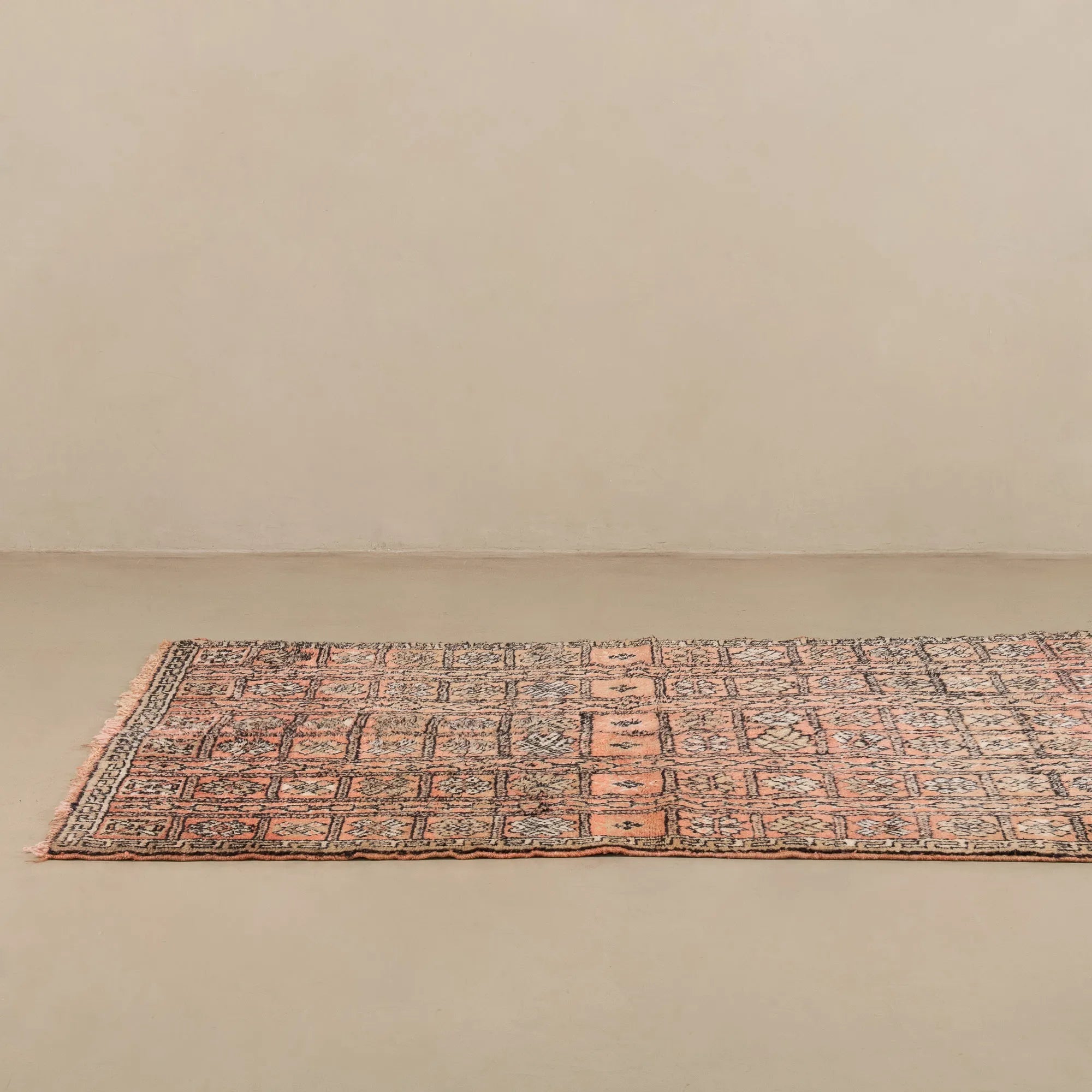 Nasira - vintage boujad rug - Benisouk