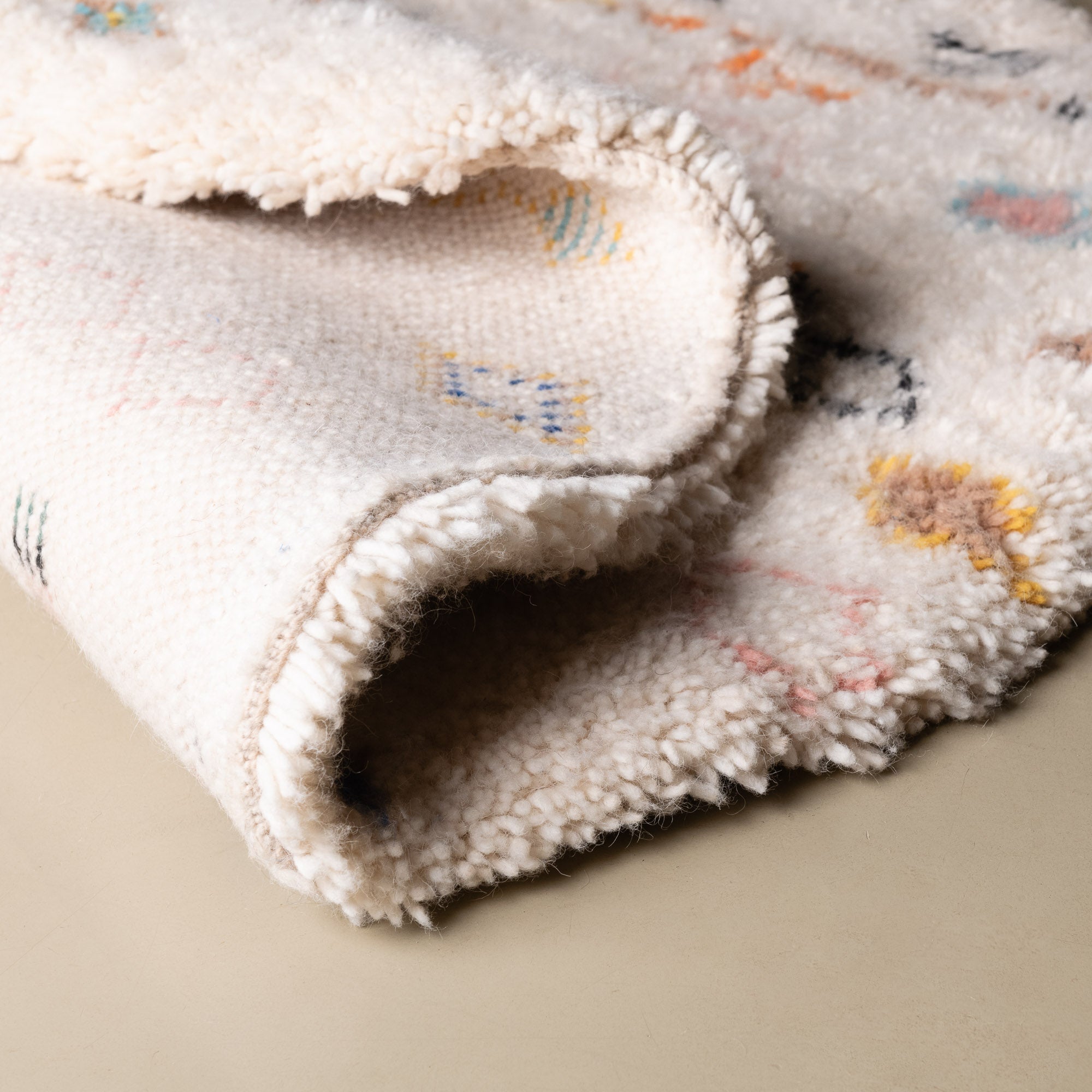 Nassij Round - Shag Moroccan rug - Benisouk