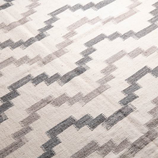 Nassima - taznakht kilim rug - Benisouk