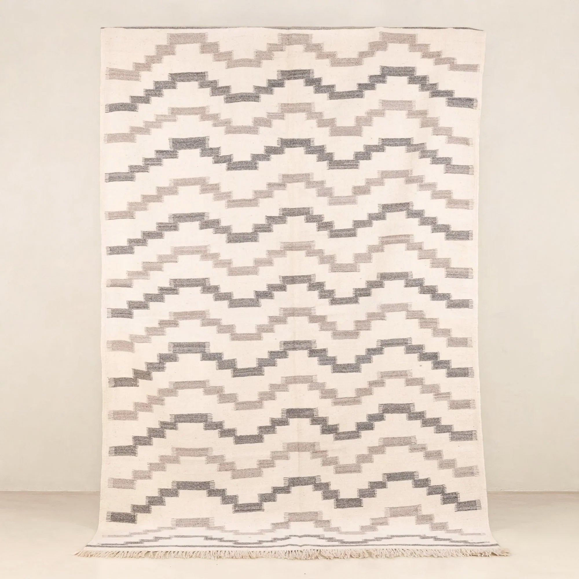 Nassima - taznakht kilim rug