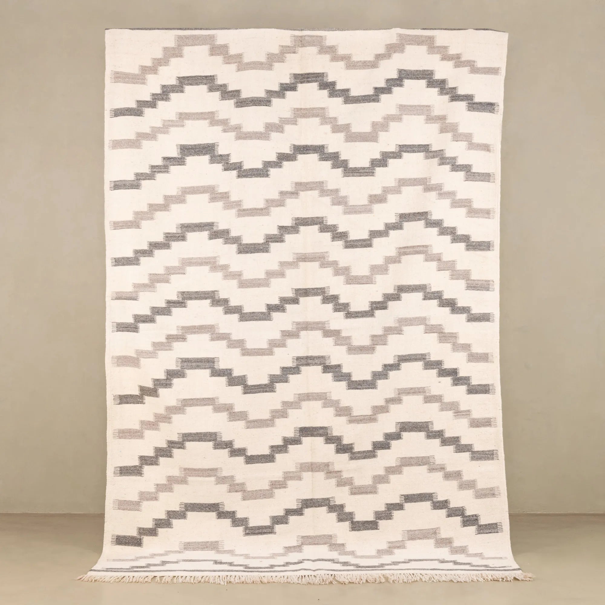 Nassima - taznakht kilim rug - Benisouk