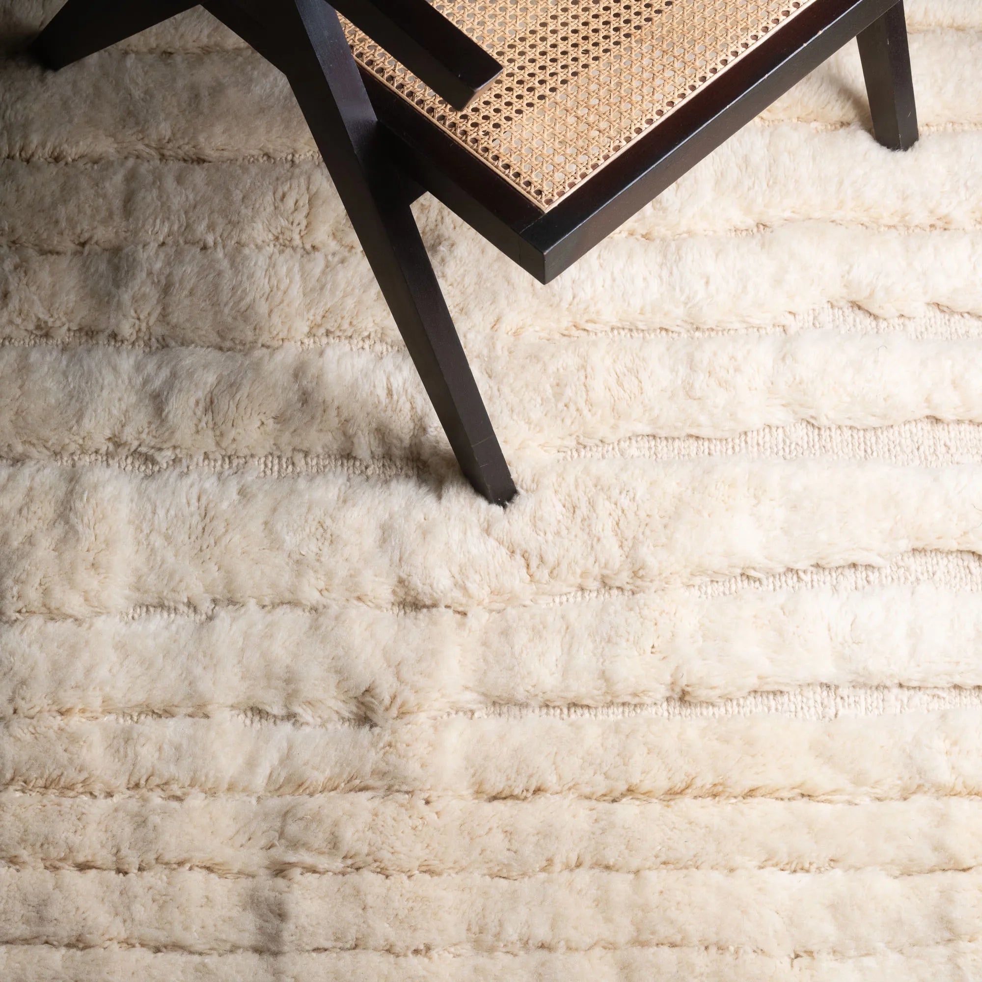 Neutral Structure - Luxury Shag Moroccan Rug - Benisouk