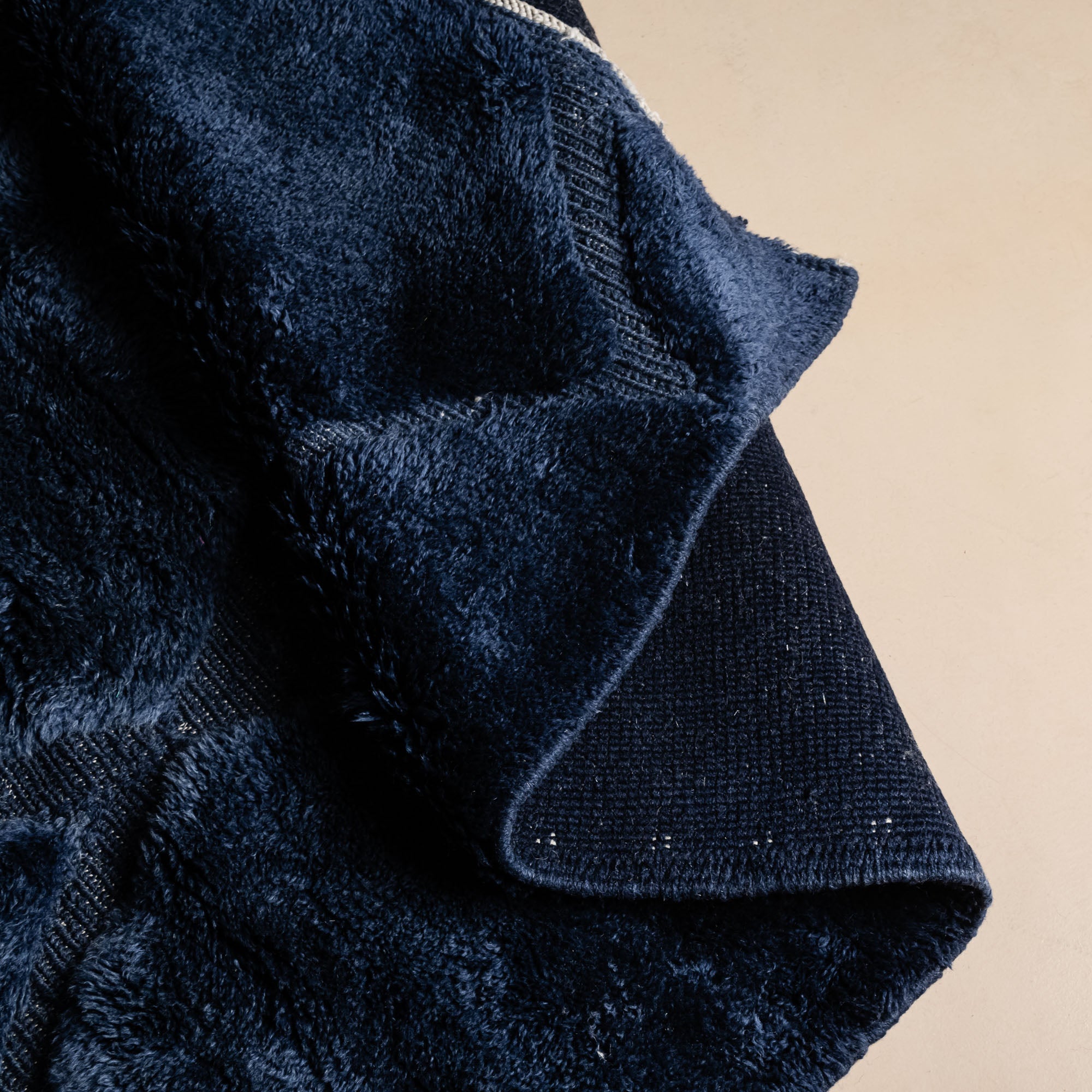 Night Sea - Luxury Shag Moroccan Rug - Benisouk