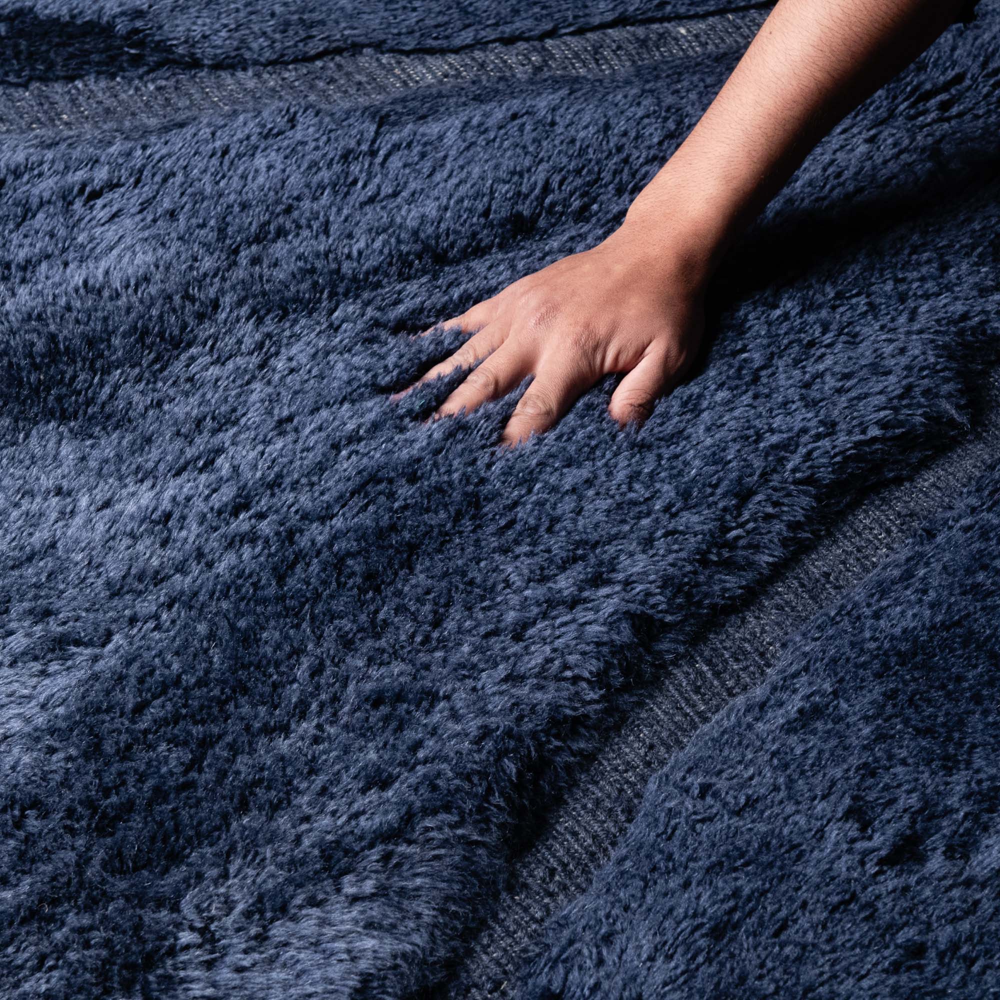 Night Sea - Luxury Shag Moroccan Rug - Benisouk
