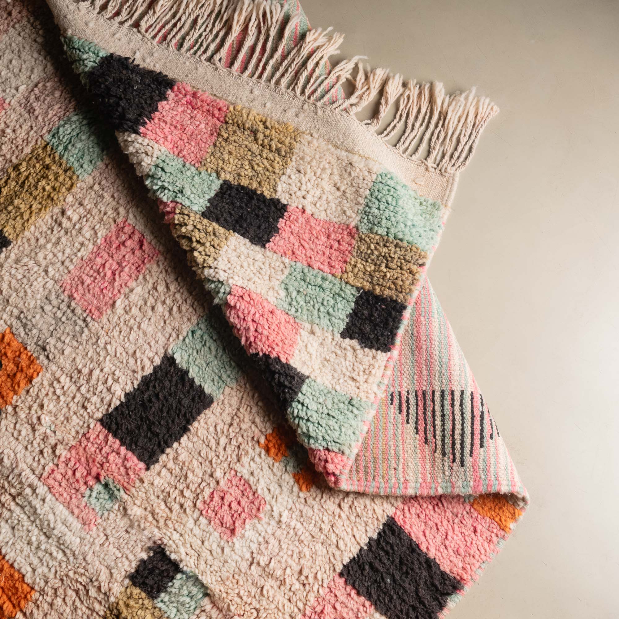 Nisrina - vintage boujad rug - Benisouk