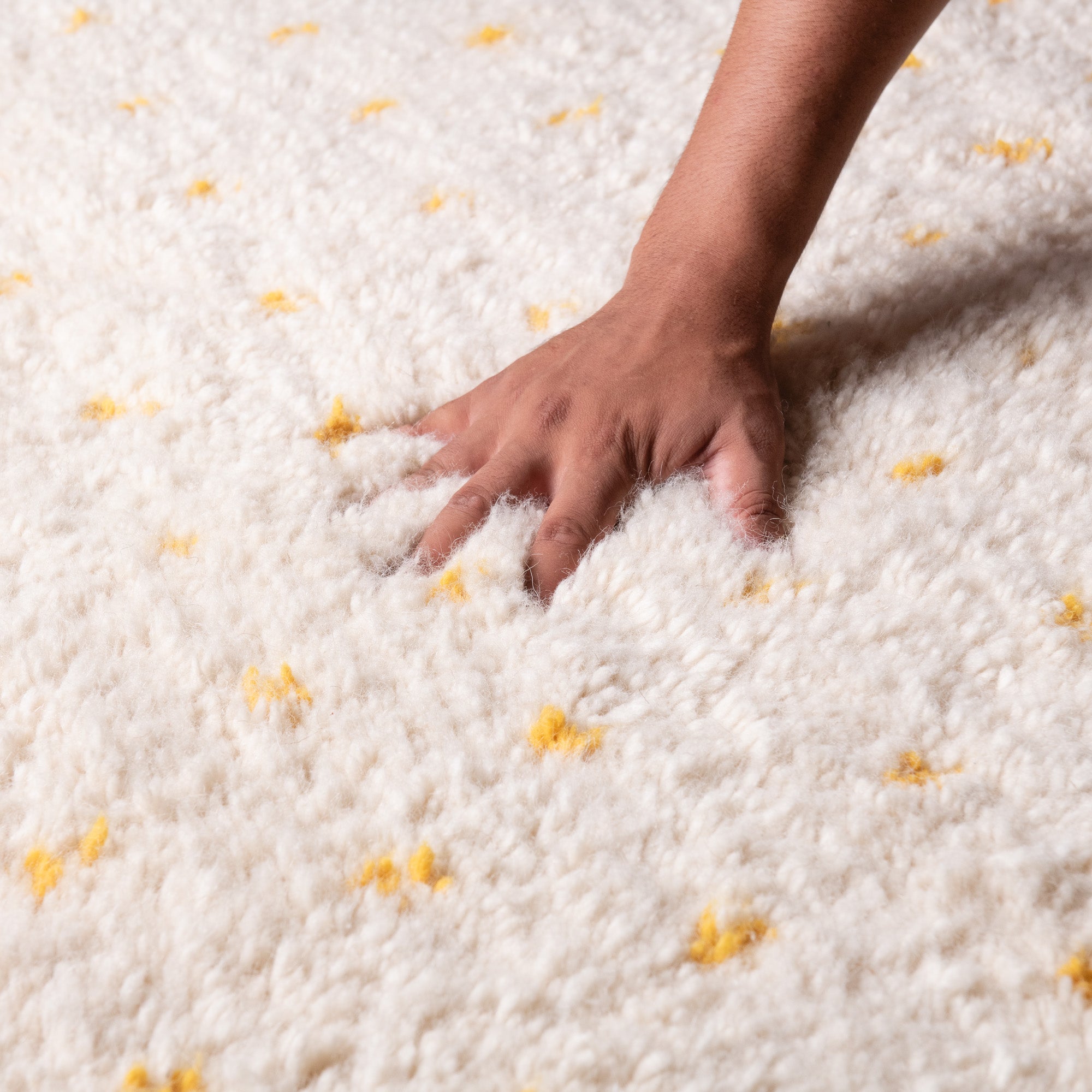 Noujoum Sunlight - Shag Moroccan rug - Benisouk