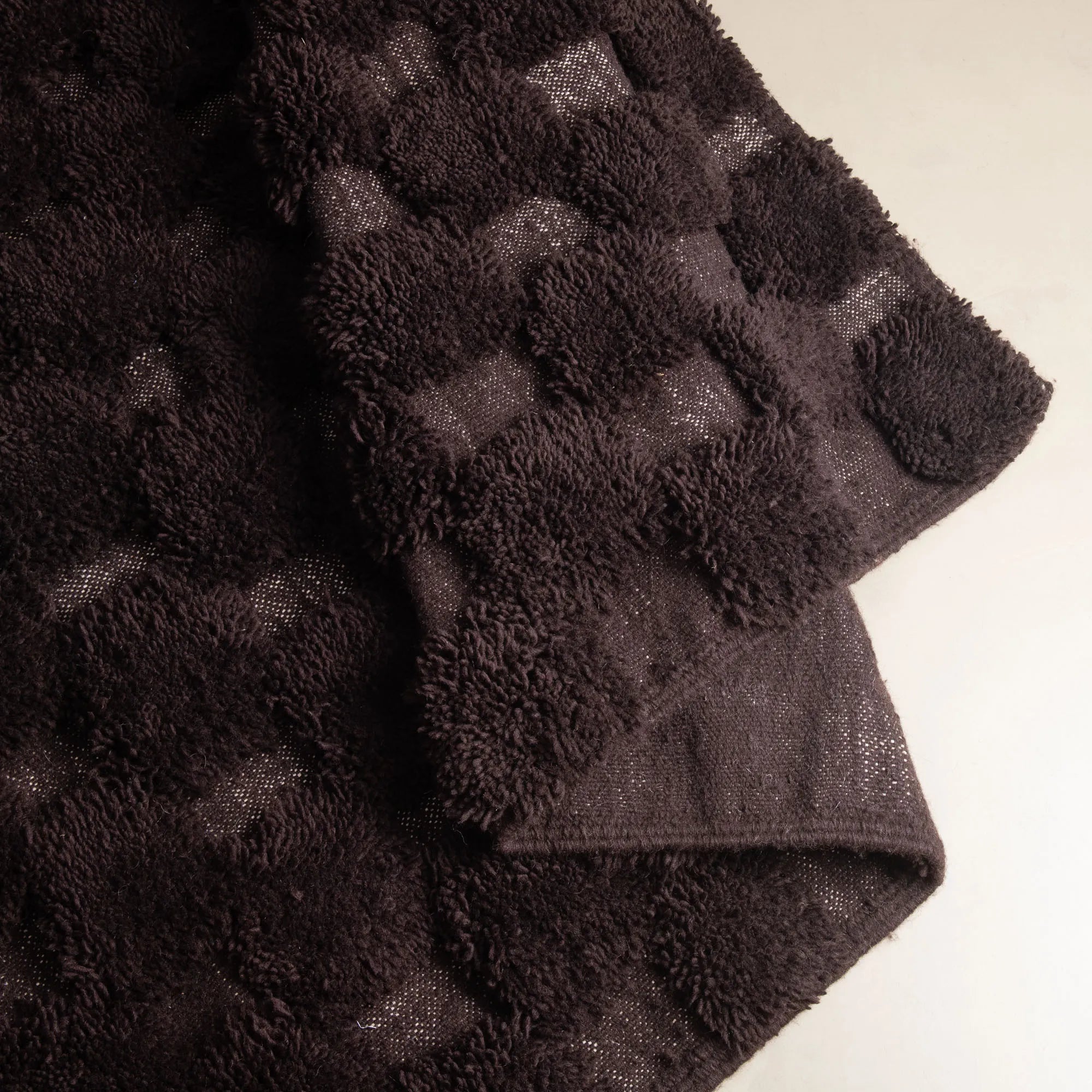 Nowara Chocolate Brown - Shag Moroccan rug - Benisouk