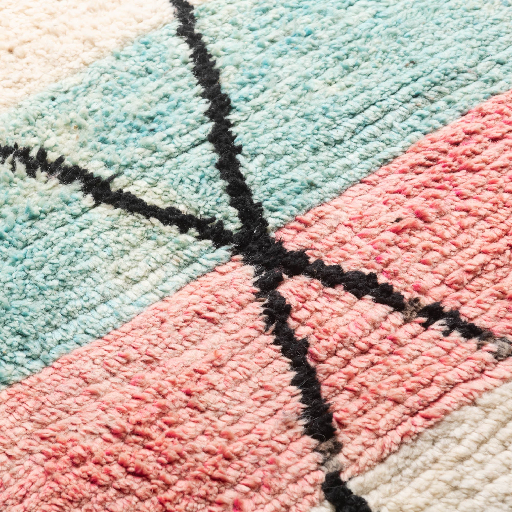 Oudai - vintage boujad rug - Benisouk