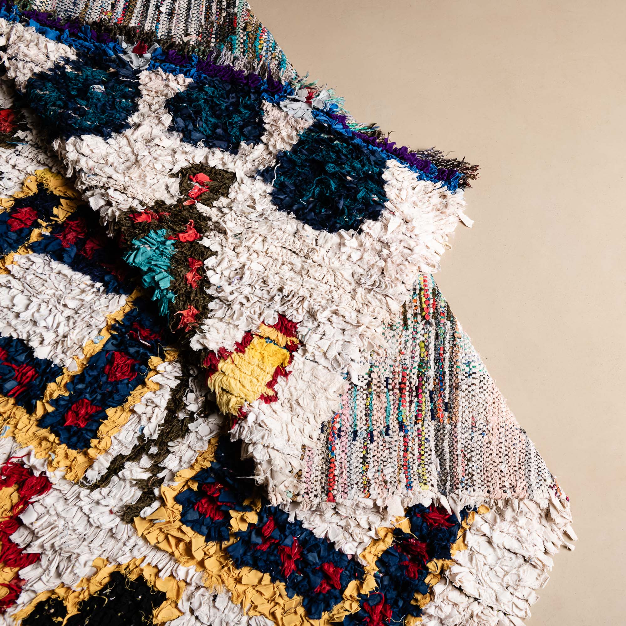 OuedLaou - vintage boucherouite rug - Benisouk