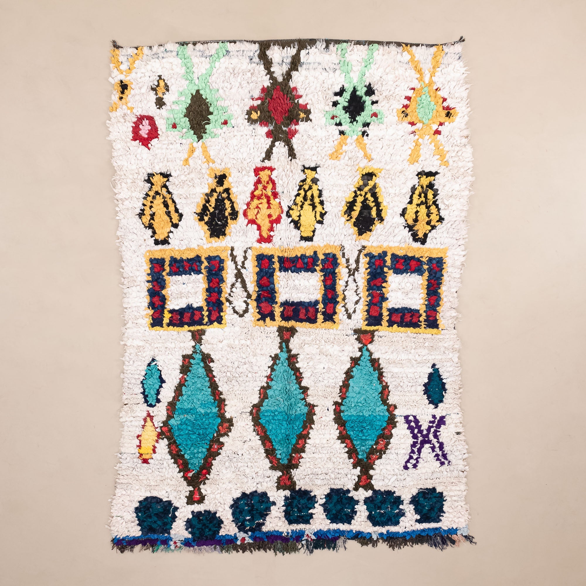 OuedLaou - vintage boucherouite rug - Benisouk