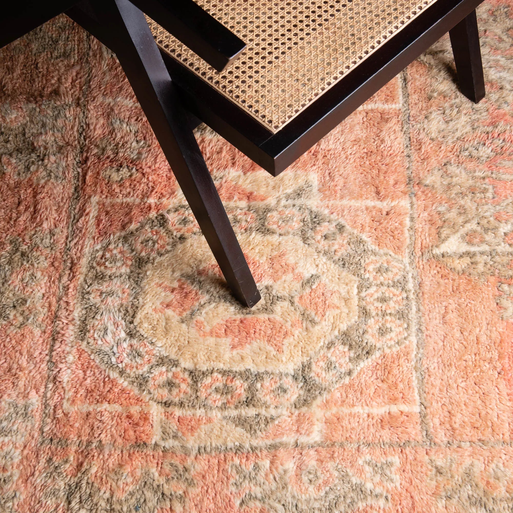 Oumlghayt - vintage boujad rug - Benisouk