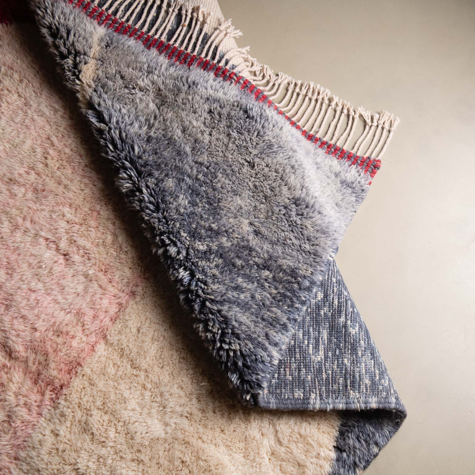 Oumniya - Shag Moroccan rug - Benisouk