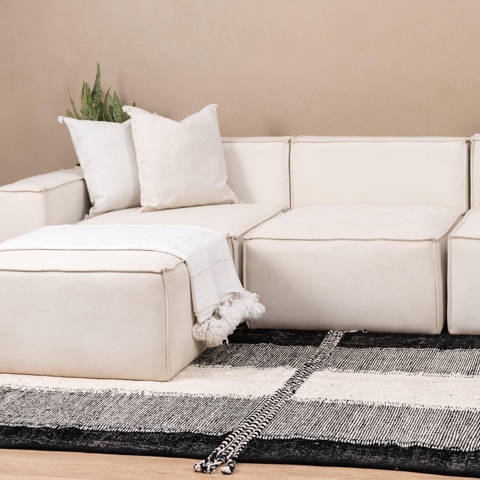 Ouna - taznakht kilim rug - Benisouk