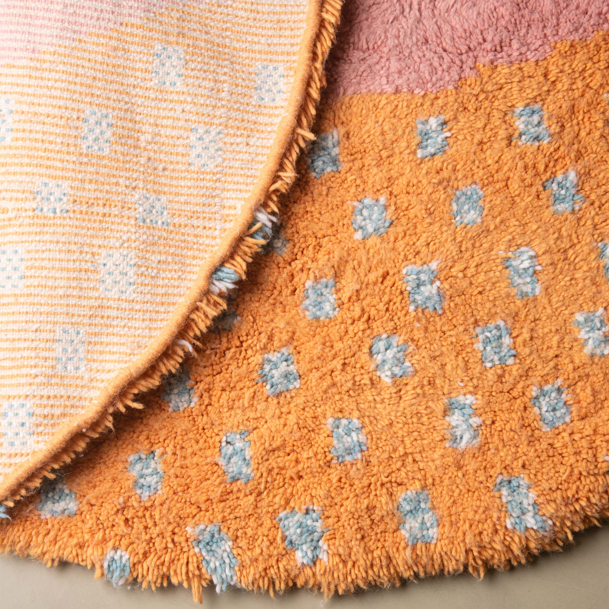 Ouraida Round - Shag Moroccan rug - Benisouk