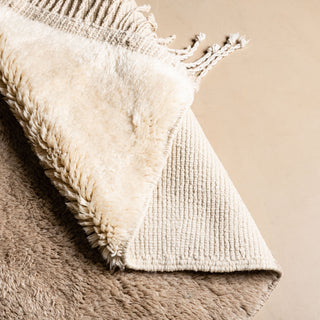 Pale Elegance - Luxury Shag Moroccan Rug - Benisouk