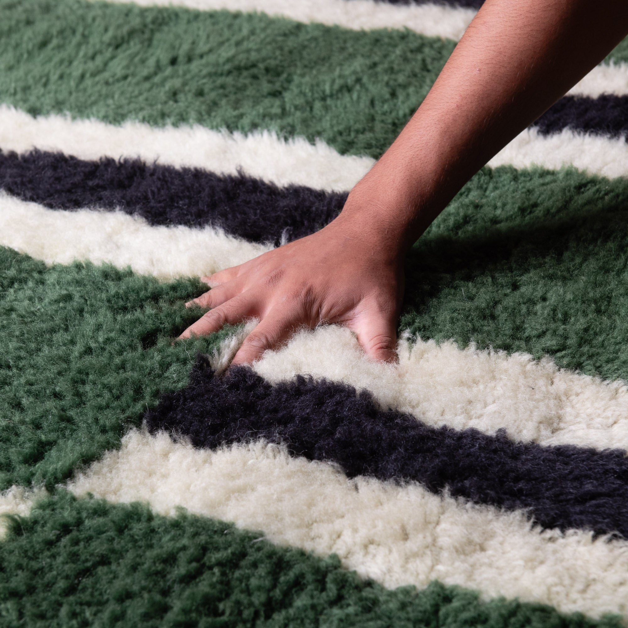 Parallel Pulse - Luxury Shag Moroccan Rug - Benisouk