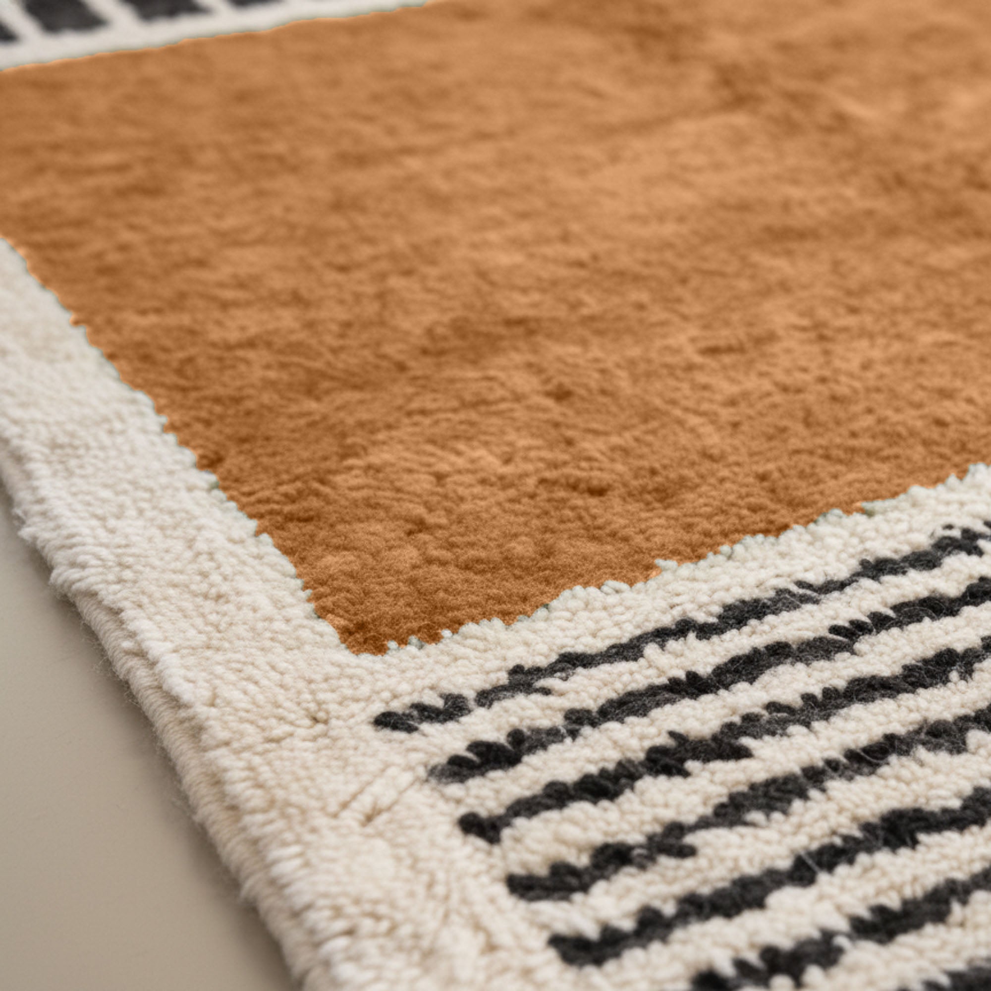 Rabab Hazel Brown - Shag Moroccan rug - Benisouk