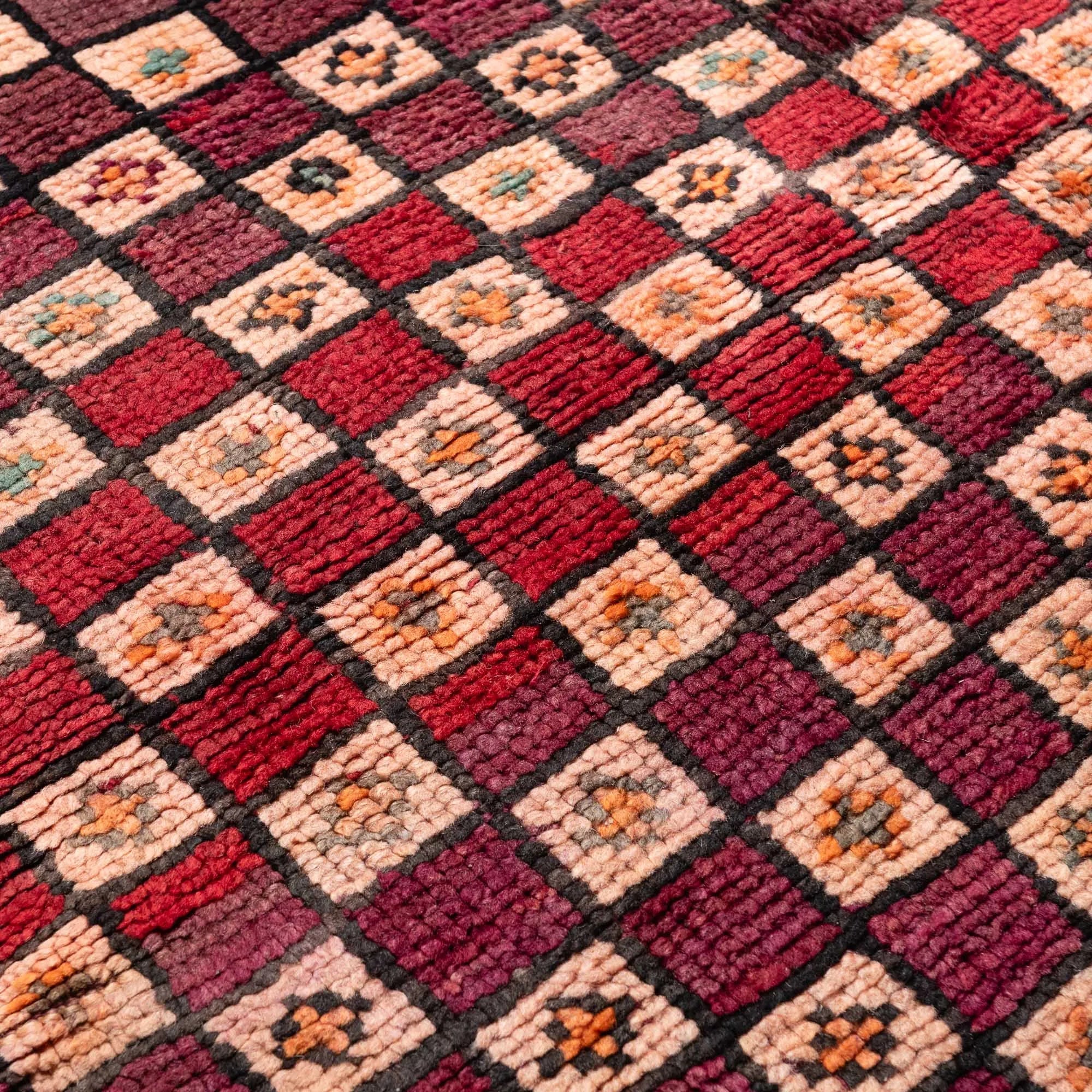 Rabiyah - vintage boujad rug - Benisouk