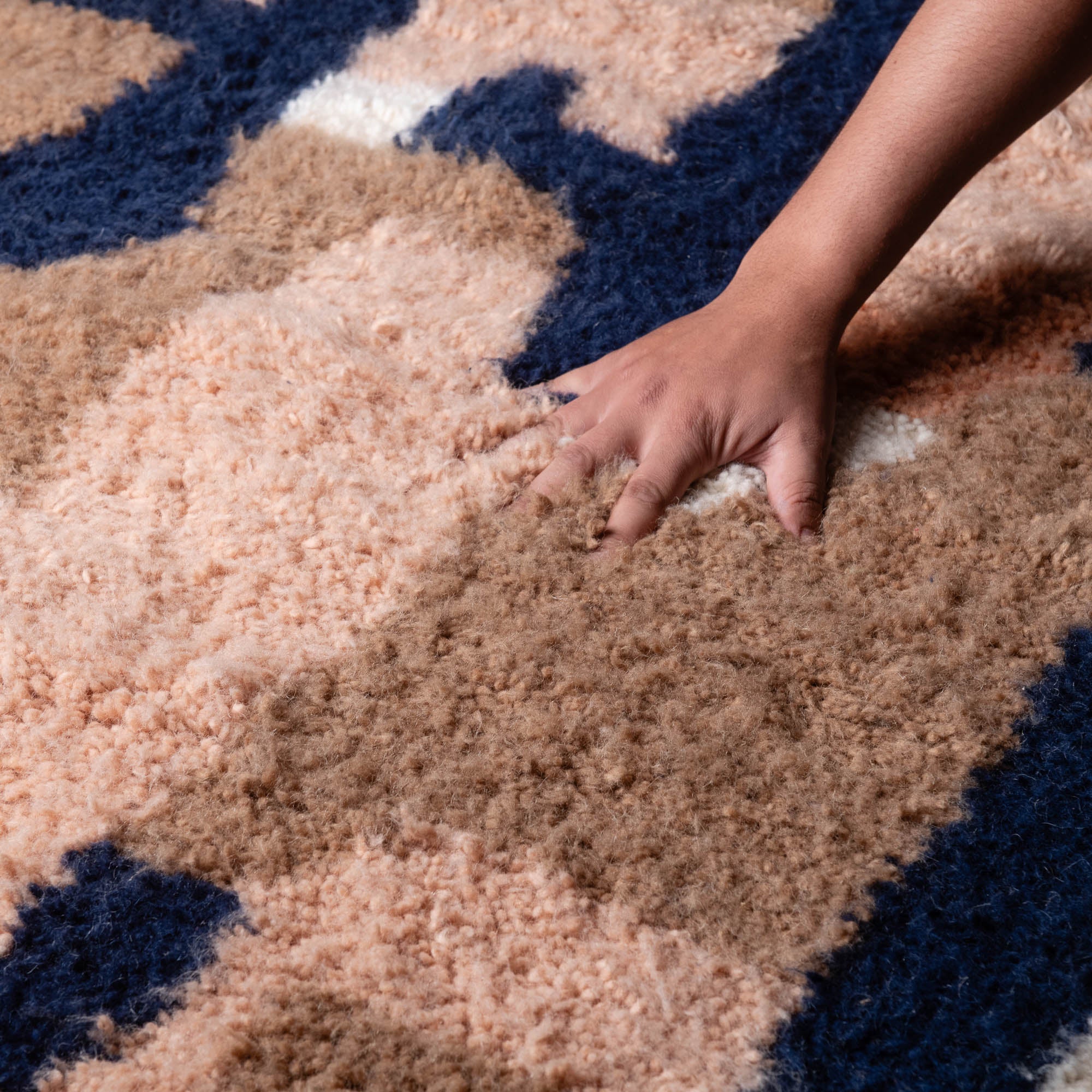 Ranim Round - Shag Moroccan rug - Benisouk