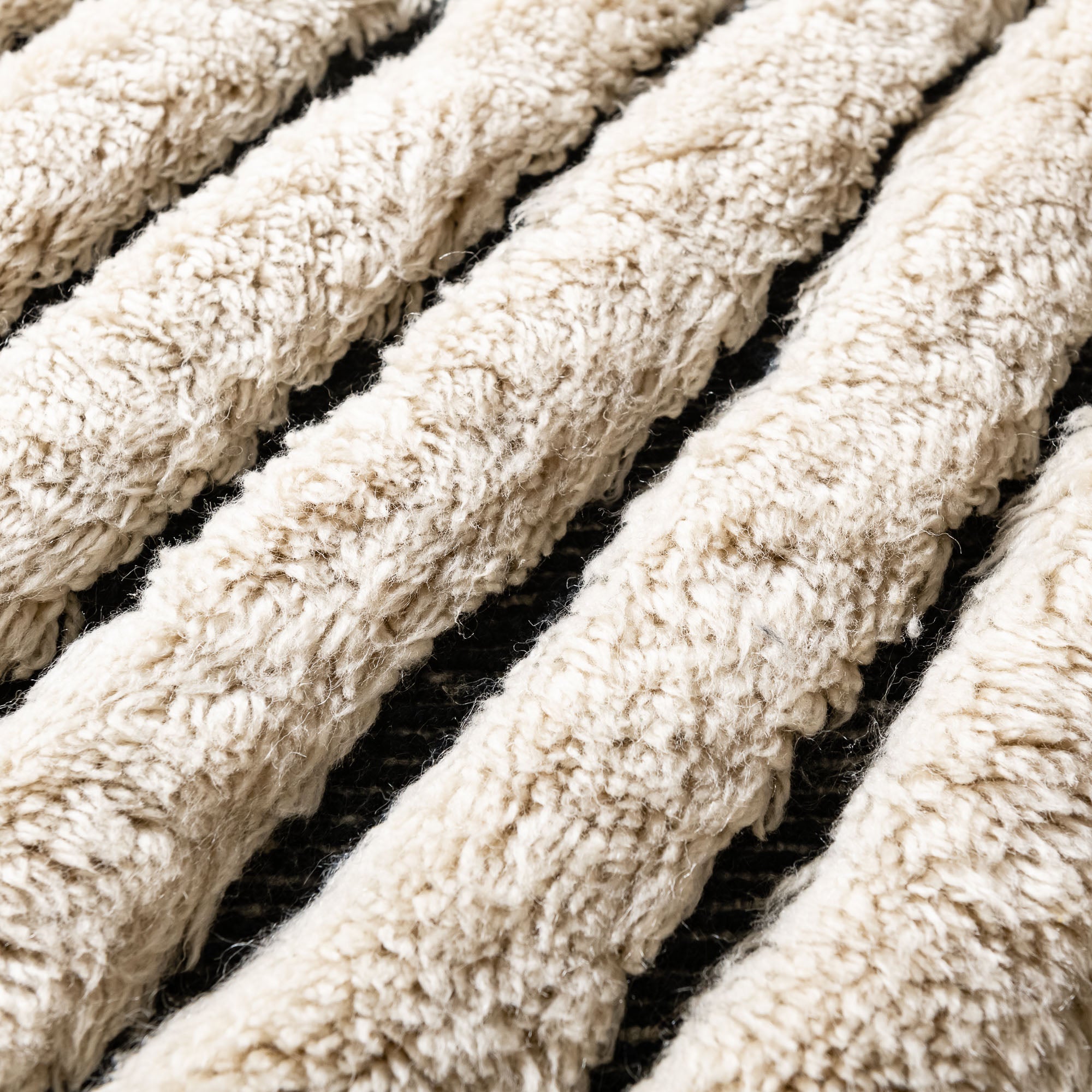 Ripples - Luxury Shag Moroccan Rug - Benisouk