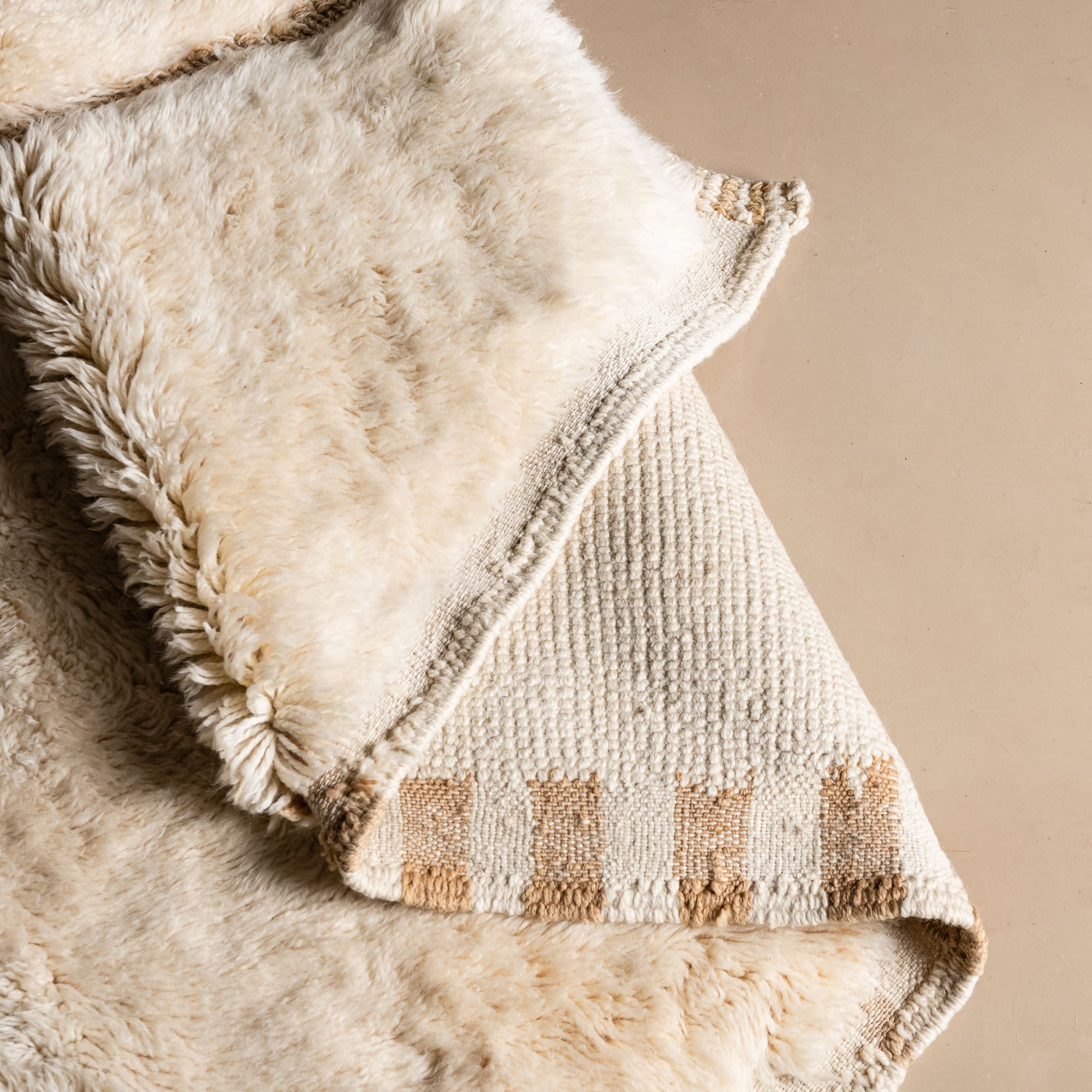 Rivers Intersection - Luxury Shag Moroccan Rug - Benisouk