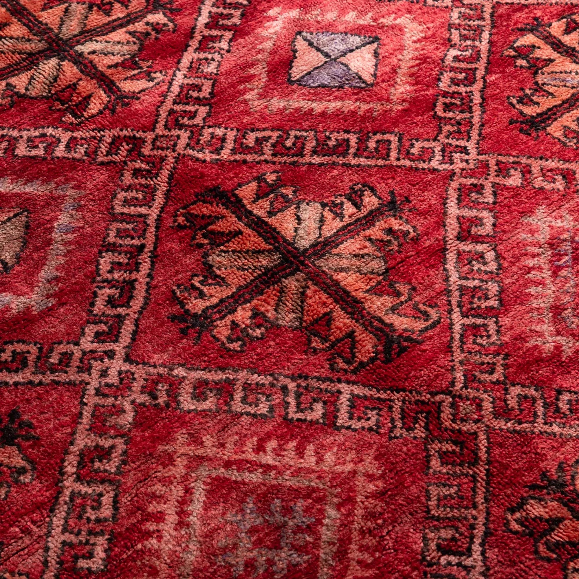 Rokaya - vintage boujad rug - Benisouk
