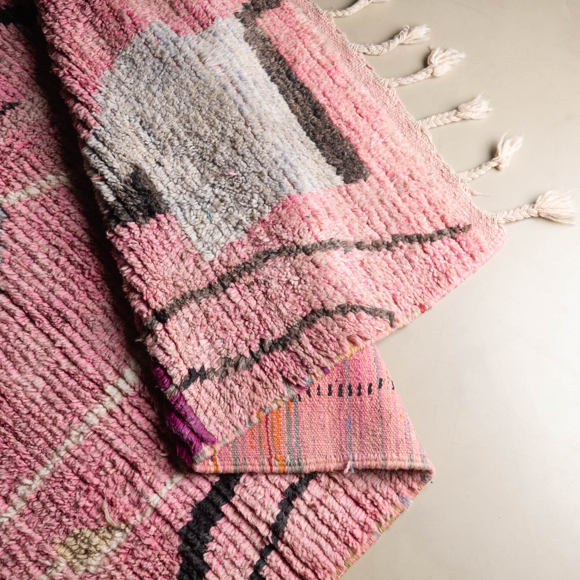 Roya - vintage boujad rug - Benisouk