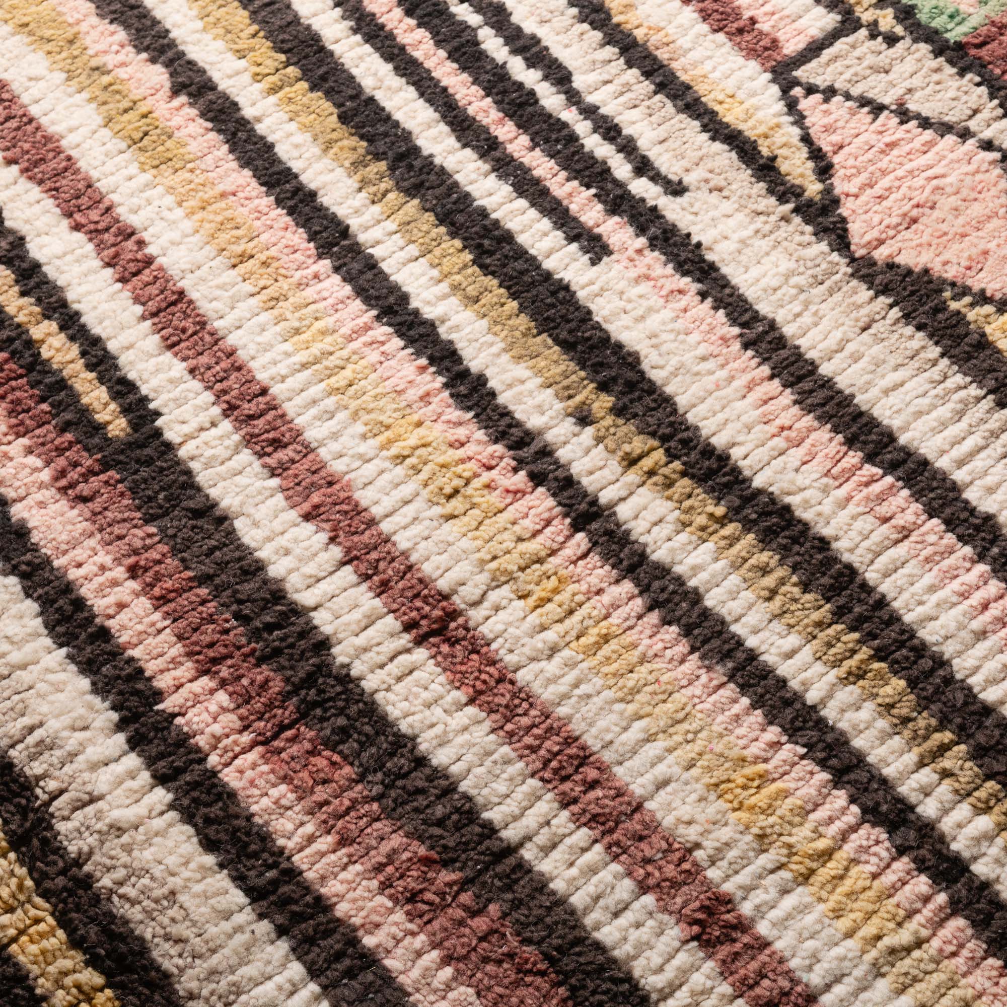 Sanaâ - vintage boujad rug - Benisouk